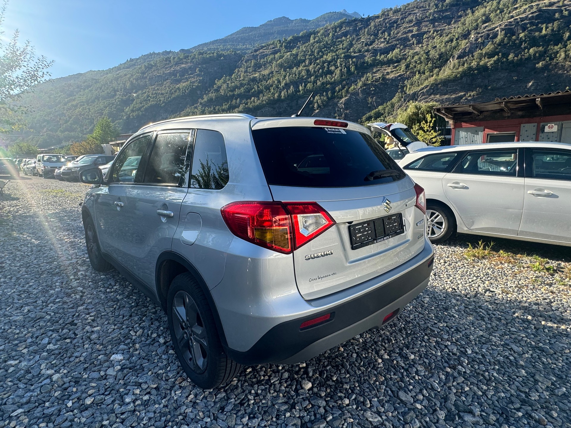 SUZUKI Vitara 1.6 TD Tradizio Top TCSS-image-14