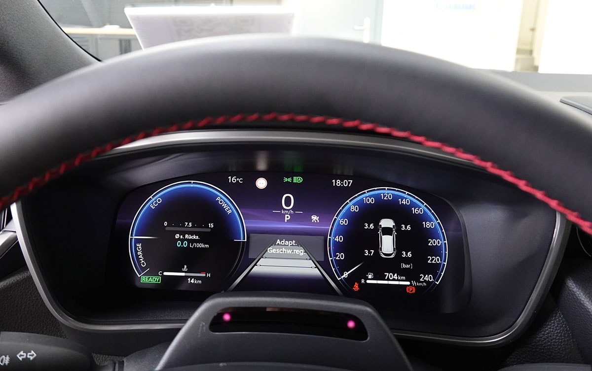 TOYOTA Corolla 2.0 HSD GR Sport e- CVT-image-12