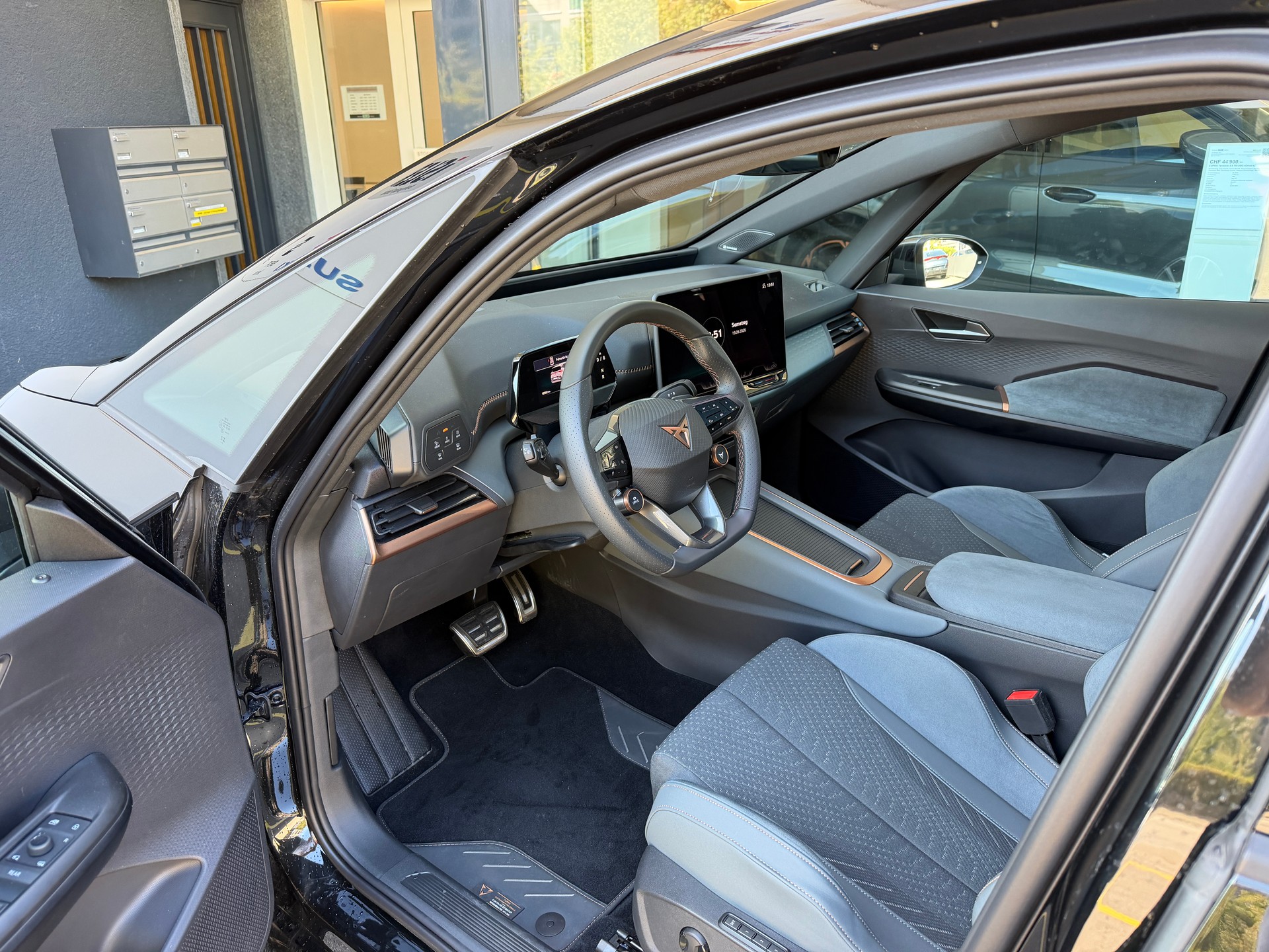 CUPRA Born 79 kWh VZ Extreme-image-12
