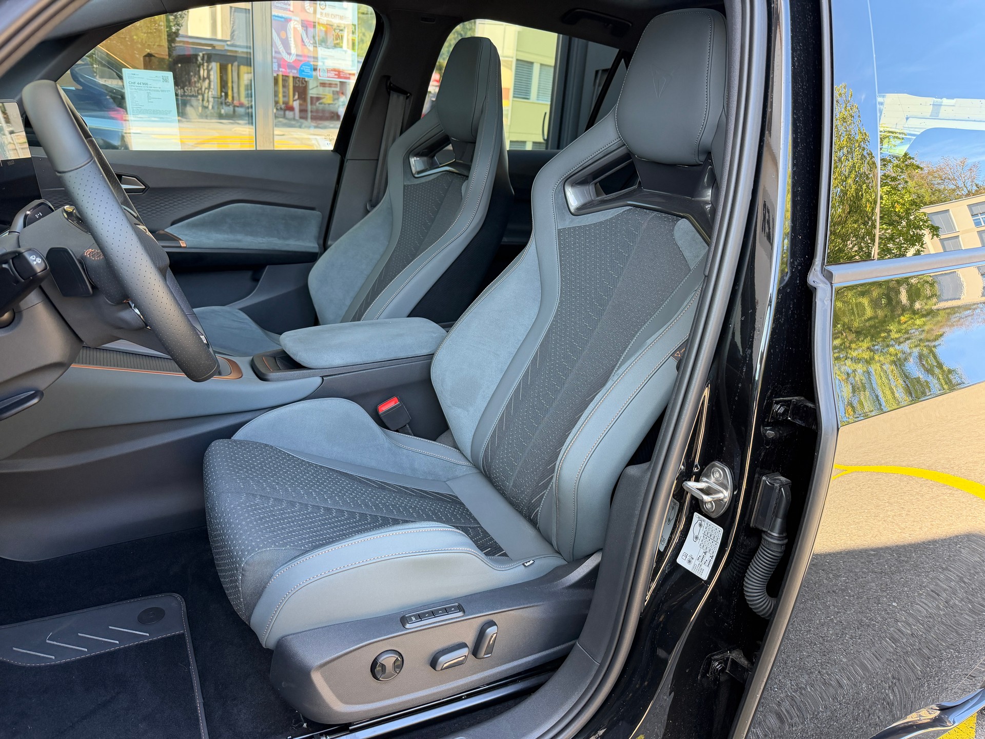 CUPRA Born 79 kWh VZ Extreme-image-9
