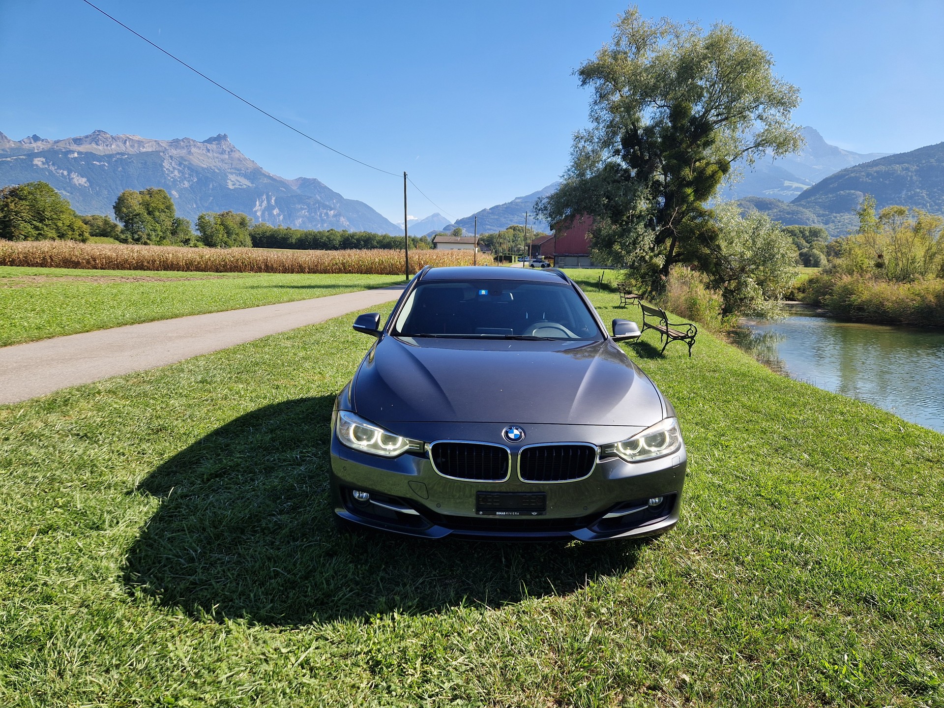 BMW 328i xDrive Touring Sport Line-image-1