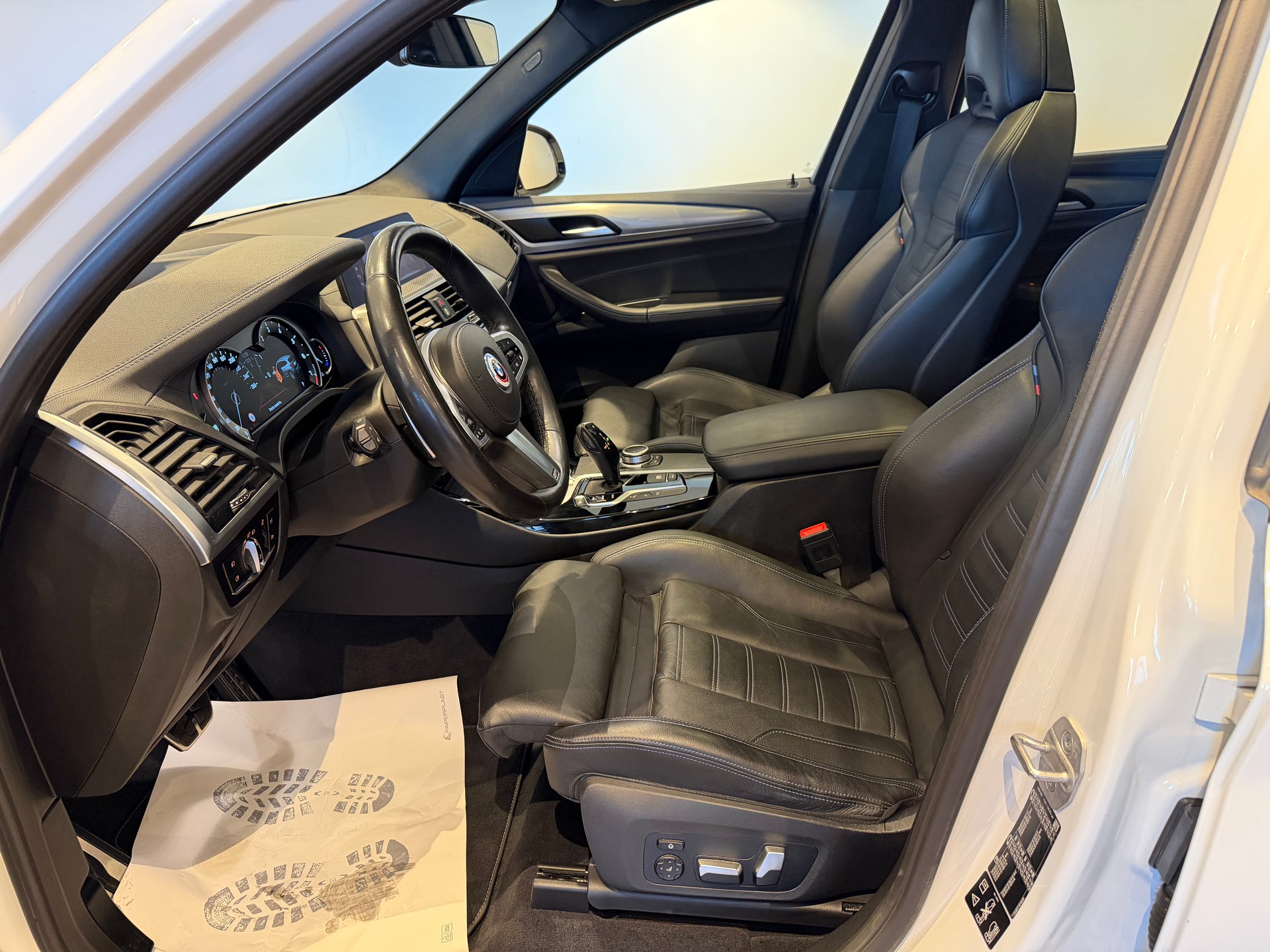 BMW X3 20i xDrive paddles-image-14
