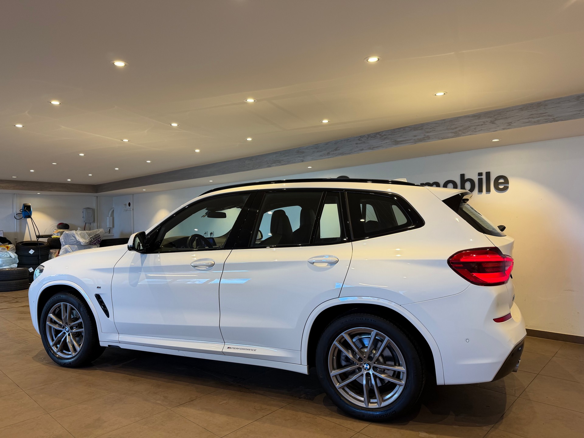 BMW X3 20i xDrive paddles-image-4