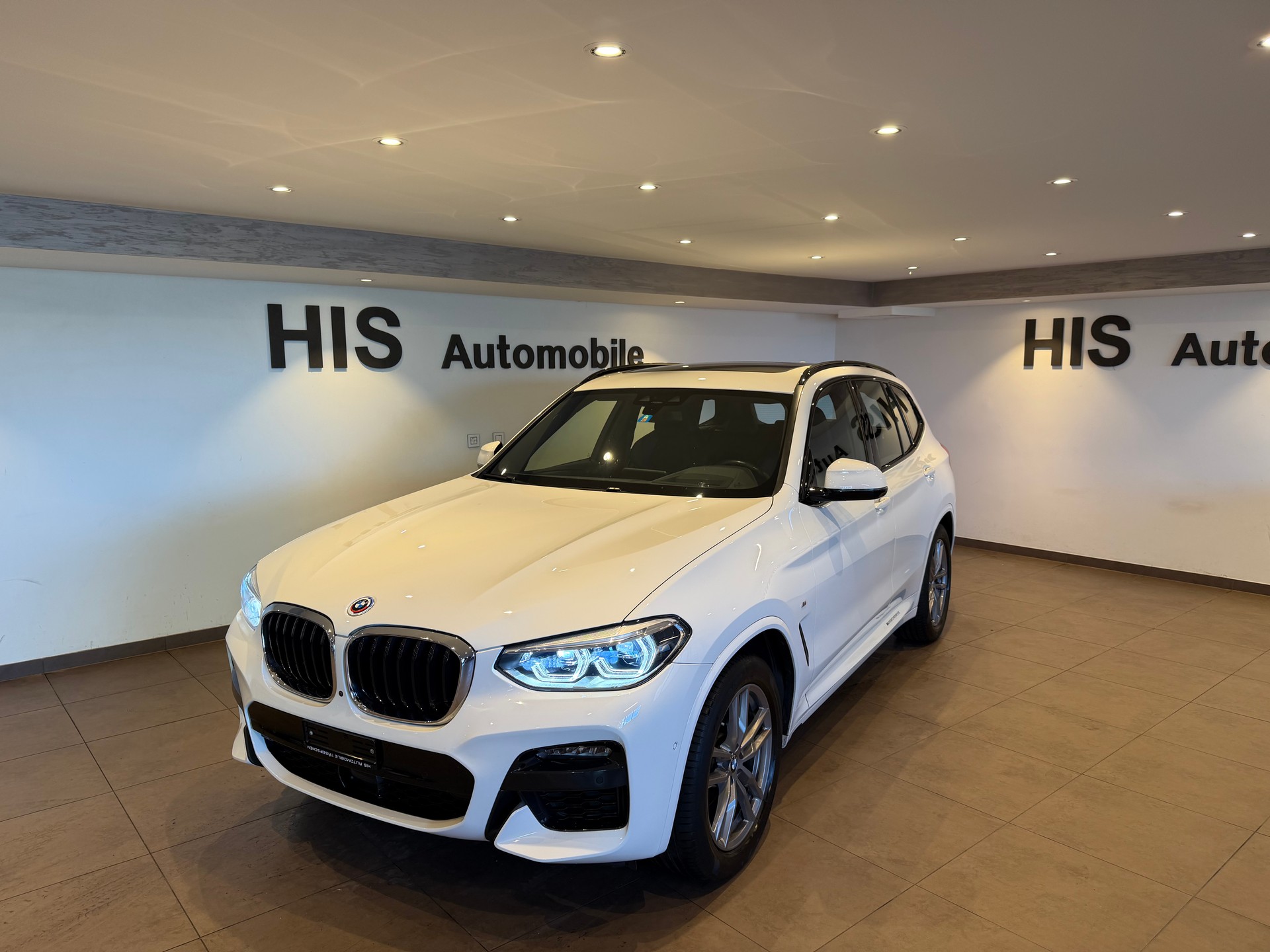 BMW X3 20i xDrive paddles-image-1