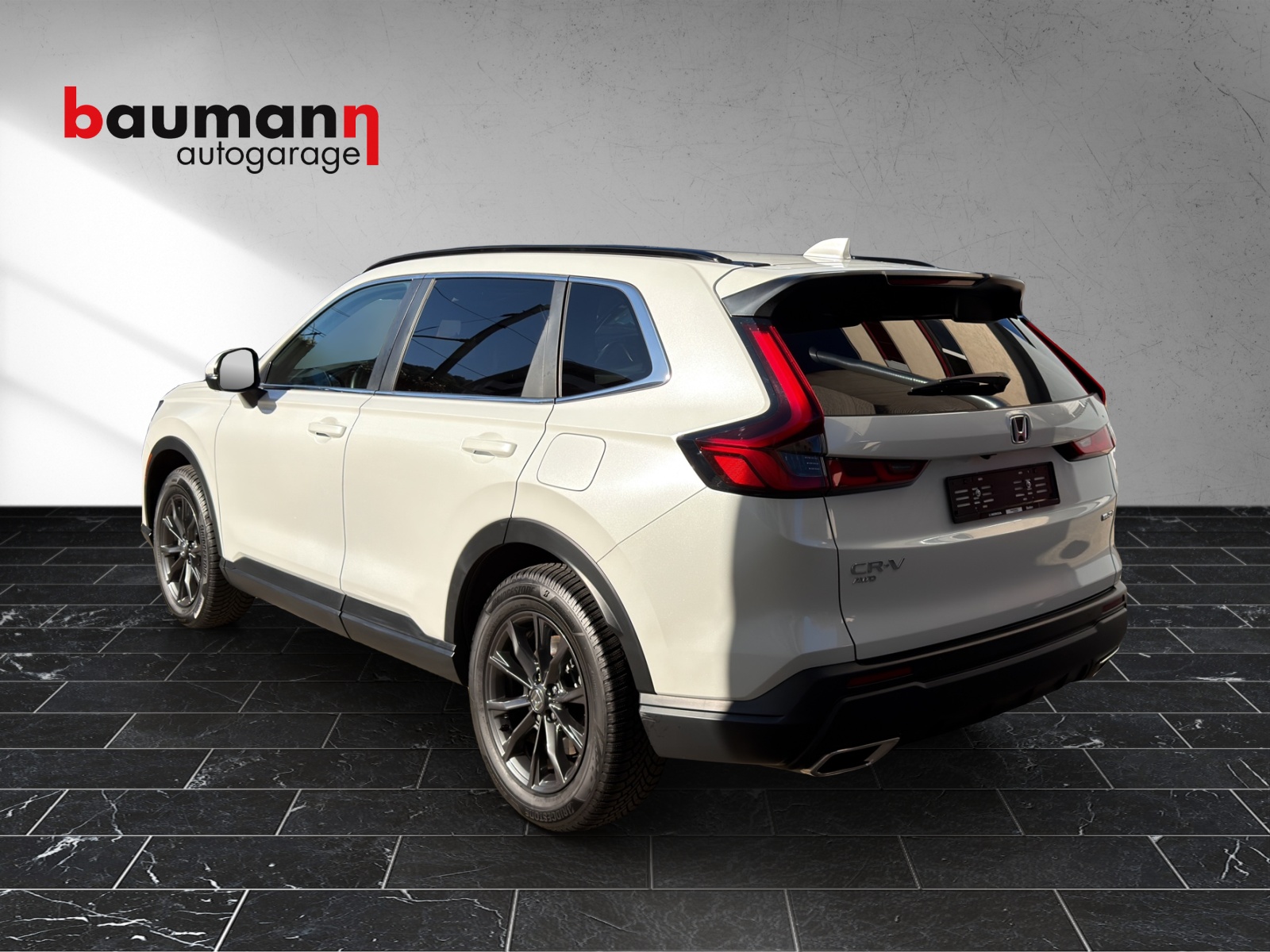 HONDA CR-V 2.0i MMD Hybrid Advance 4WD Automatic-image-2