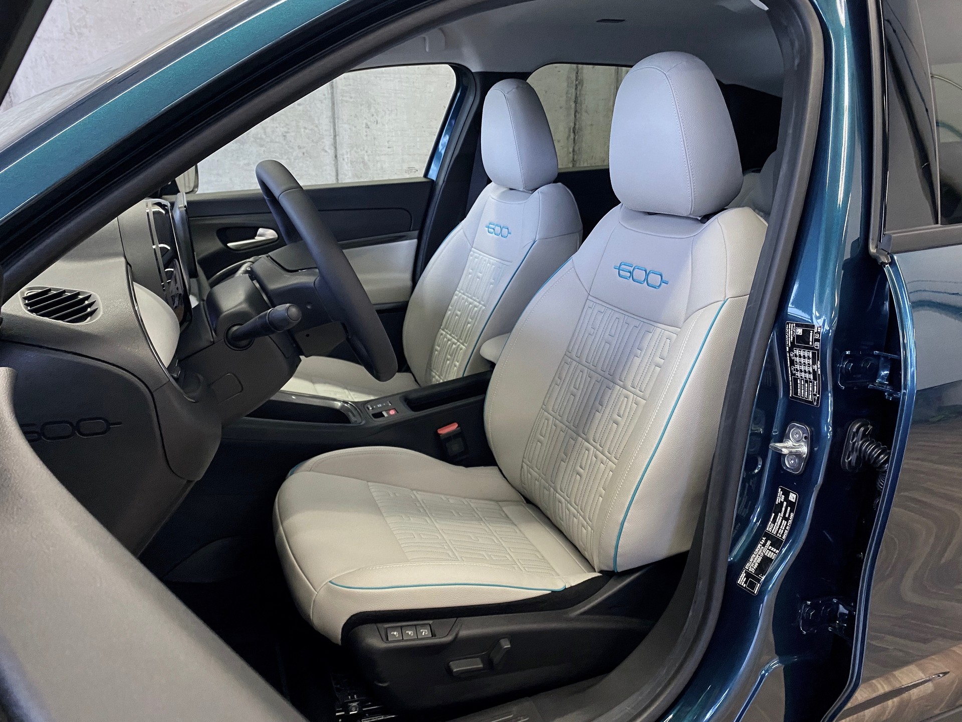 FIAT 600h*MildHybrid*Swiss*La Prima*-image-3