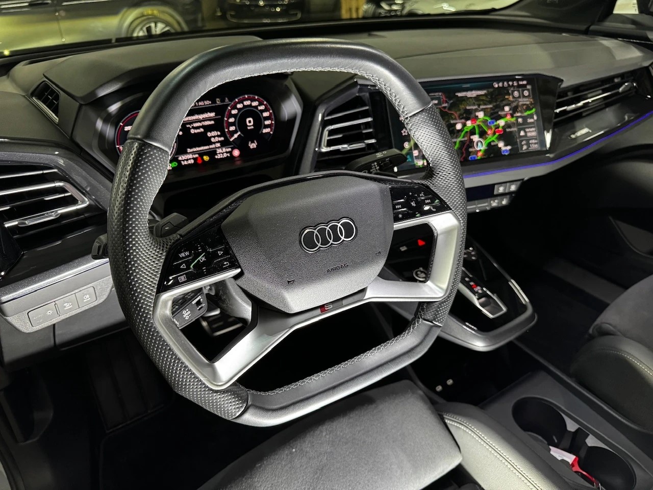 AUDI e-tron 45 Edition S-line Black-Pack quattro // TOP-Ausstattung-image-11