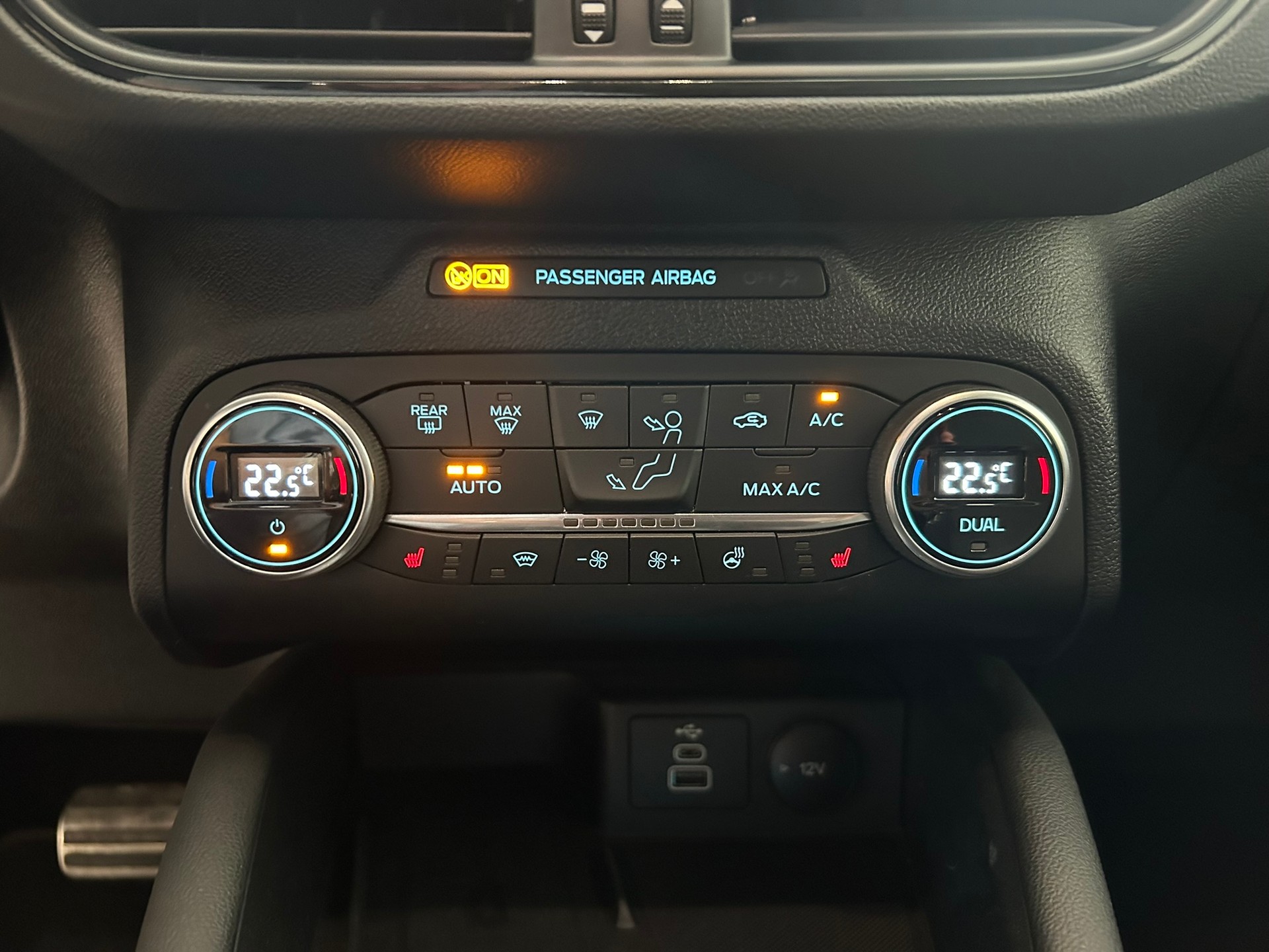 FORD Kuga 2.0 TDCi EcoBlue ST-Line X 4WD-image-20