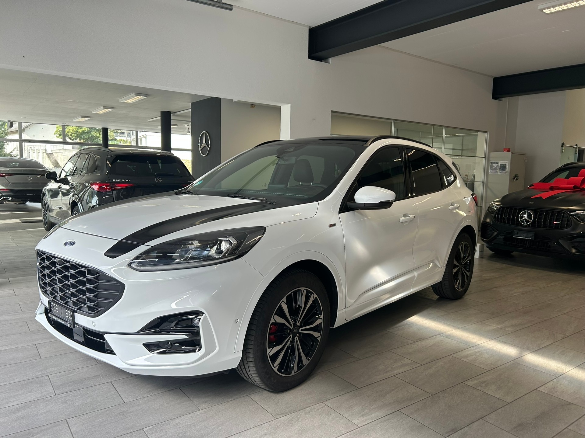 FORD Kuga 2.0 TDCi EcoBlue ST-Line X 4WD-image-2