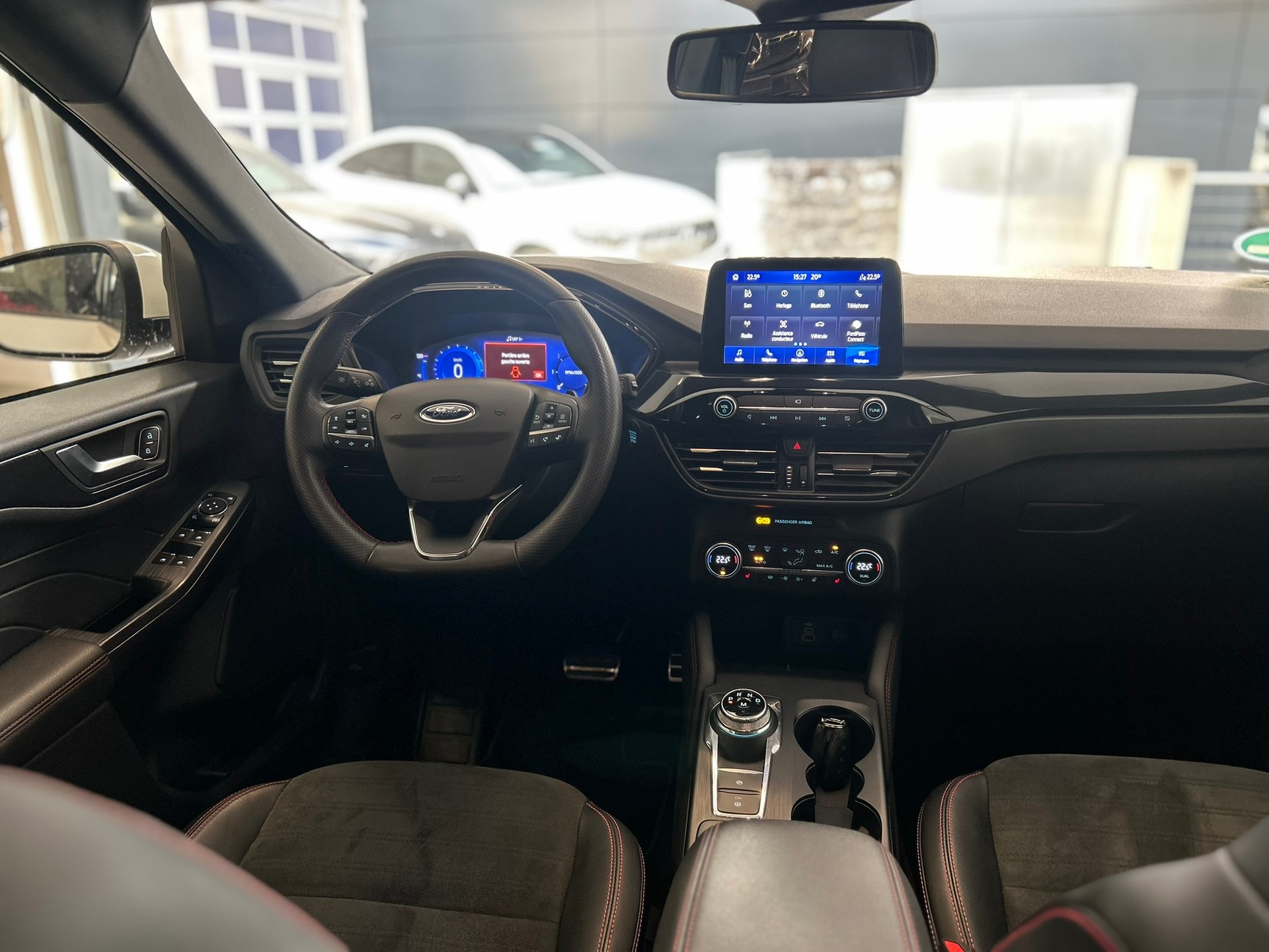 FORD Kuga 2.0 TDCi EcoBlue ST-Line X 4WD-image-6