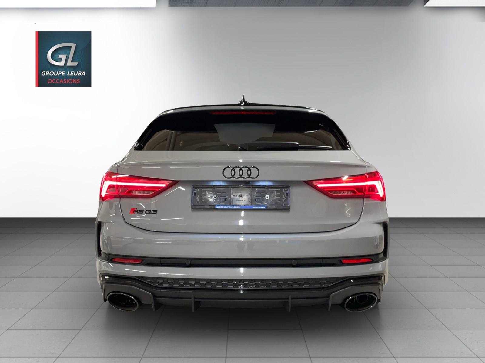 AUDI RS Q3 2.5 TFSI quattro S tronic-image-4