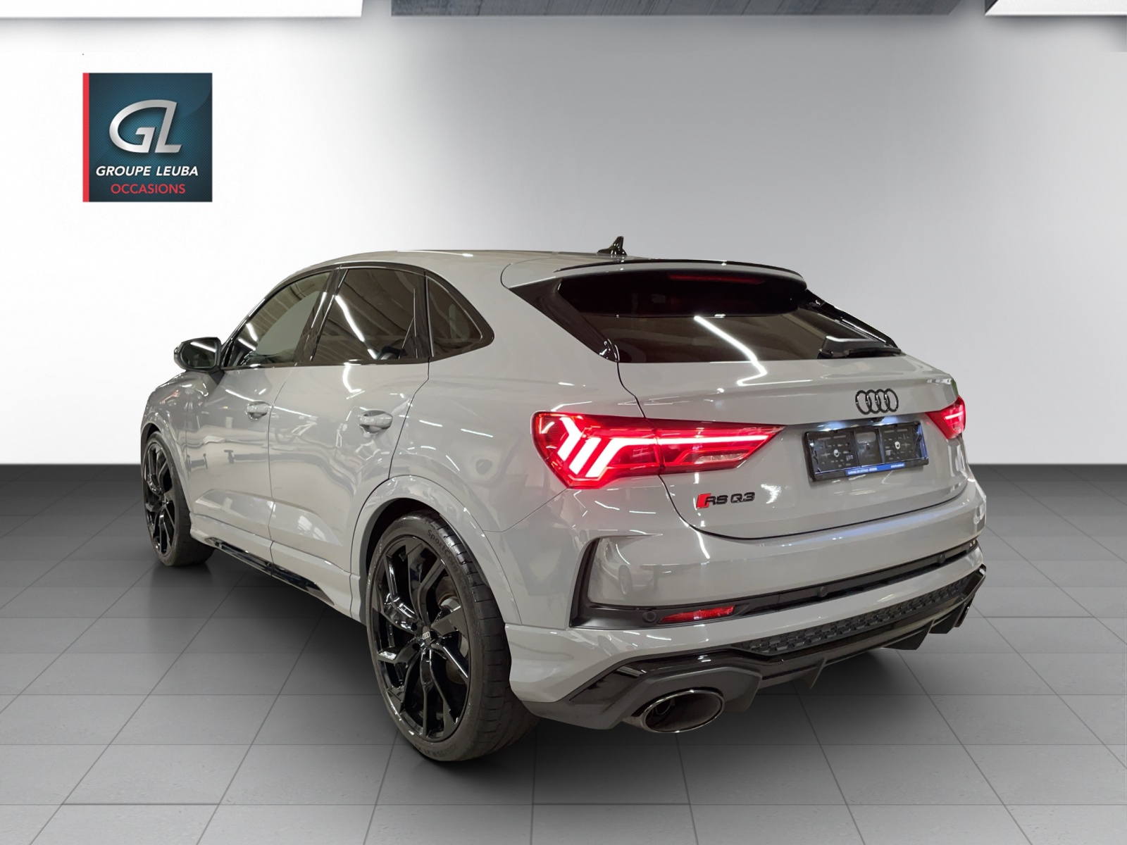 AUDI RS Q3 2.5 TFSI quattro S tronic-showroom-element-3