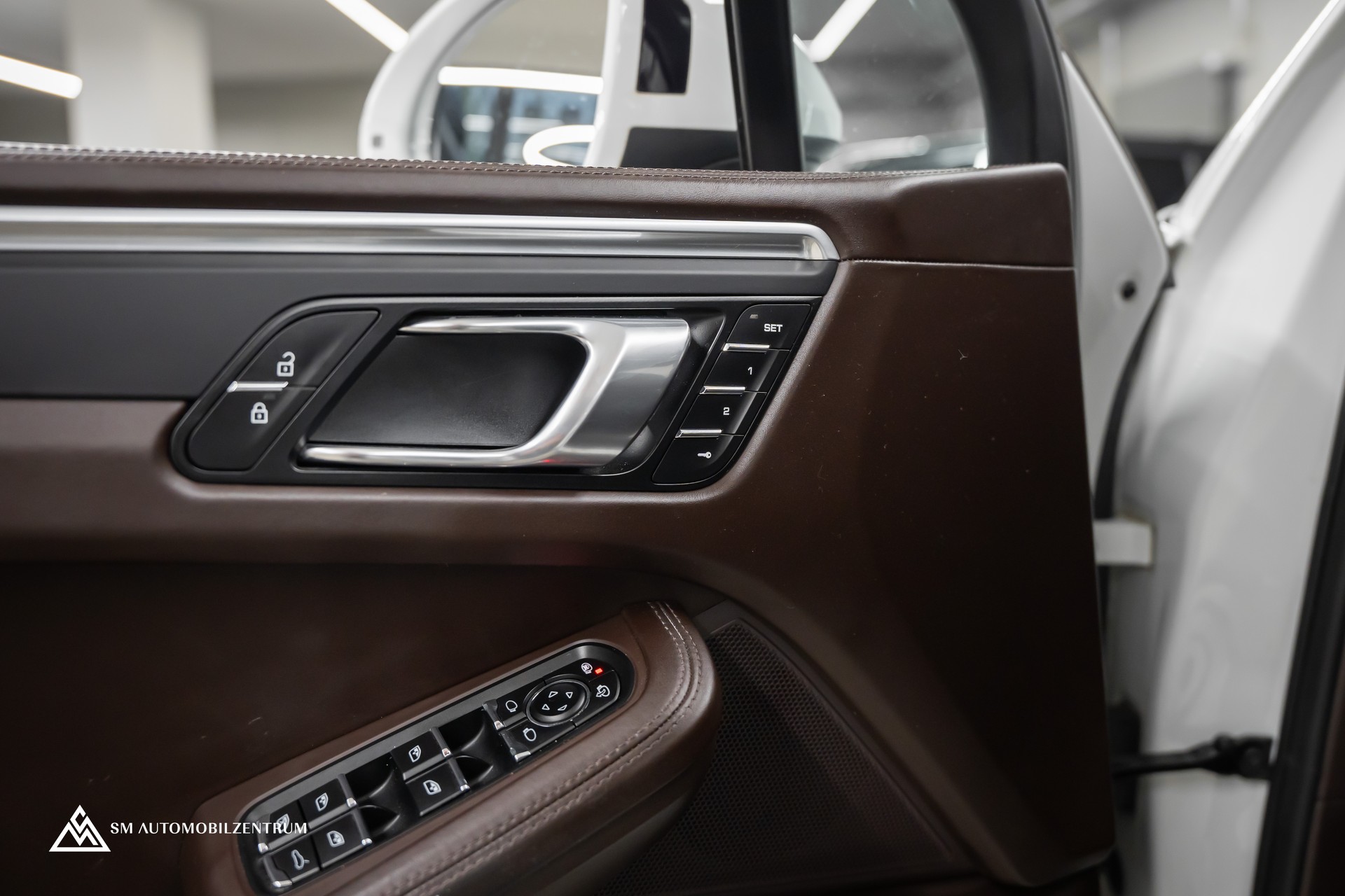 PORSCHE Macan PDK / CH / Panoramadach / Bose-image-19