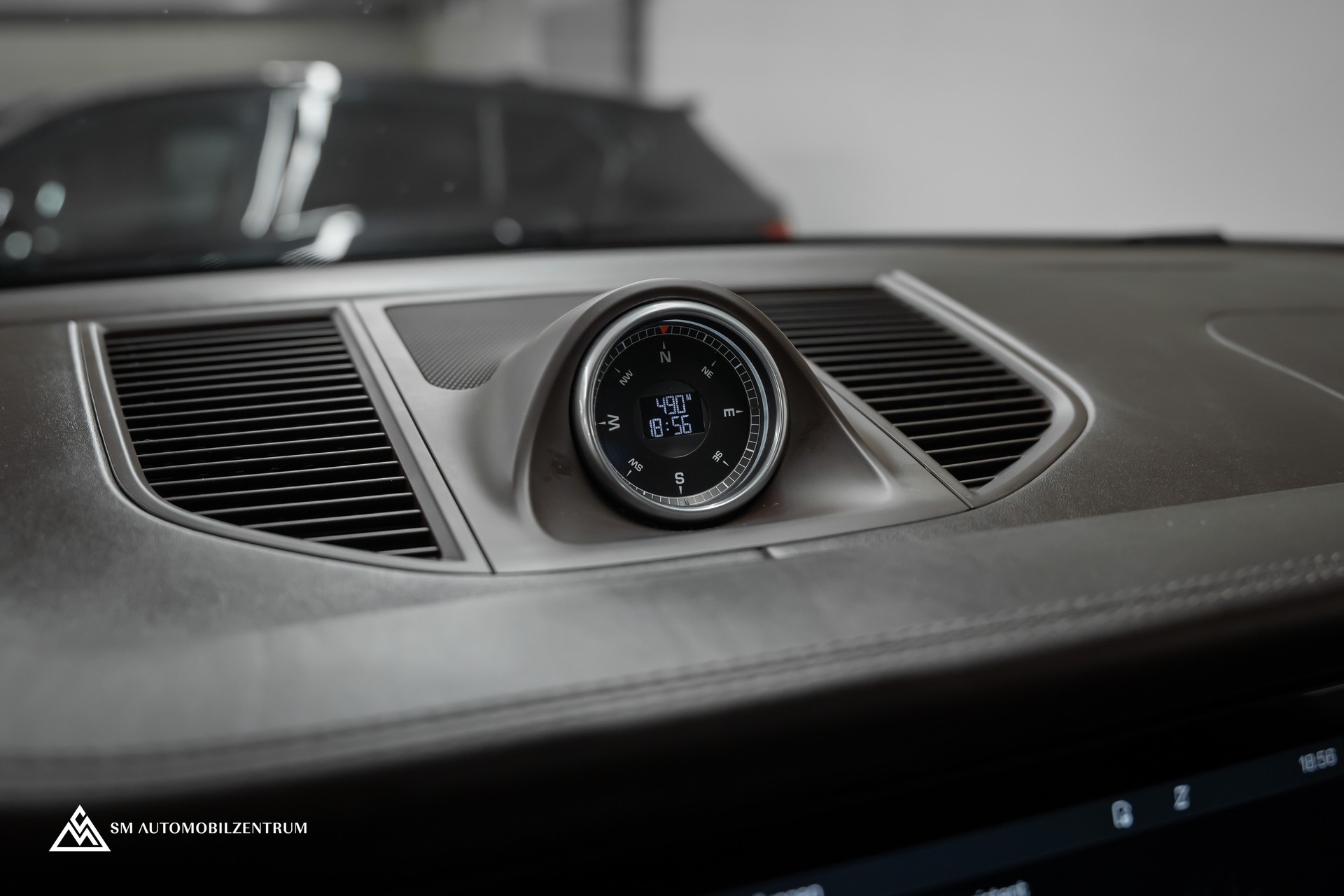 PORSCHE Macan PDK / CH / Panoramadach / Bose-image-27