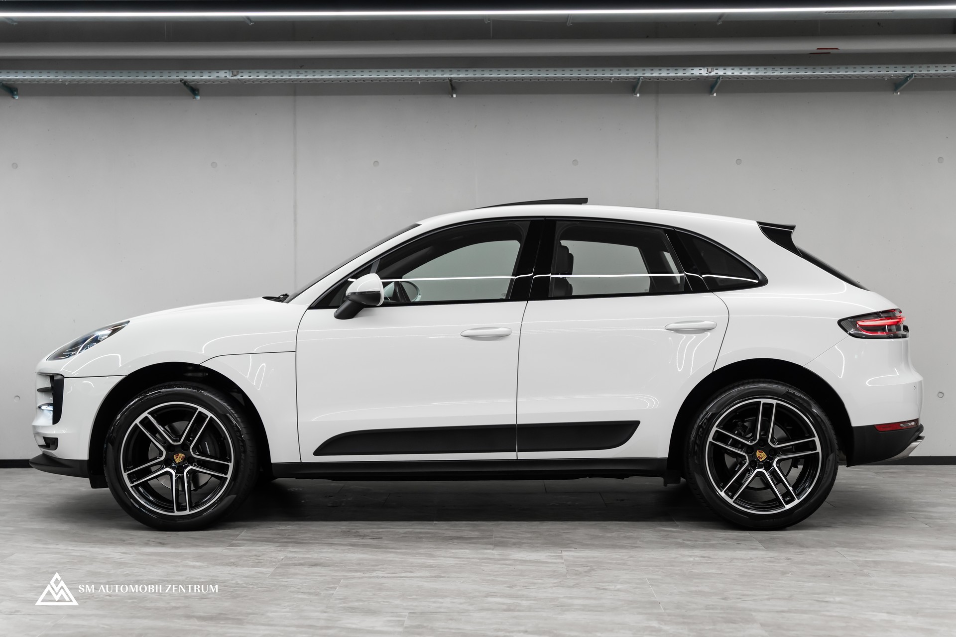 PORSCHE Macan PDK / CH / Panoramadach / Bose-image-3