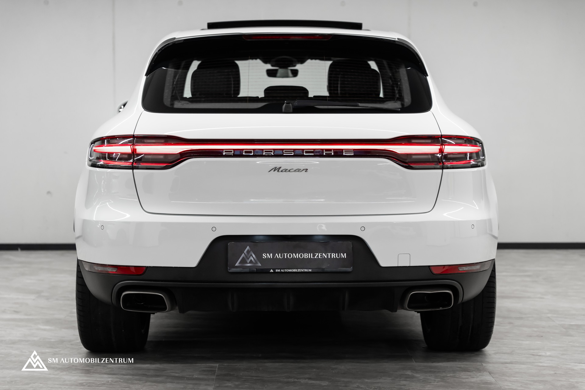 PORSCHE Macan PDK / CH / Panoramadach / Bose-image-8