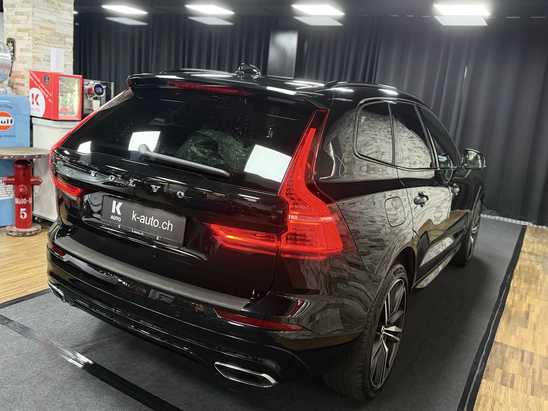 VOLVO XC60 B4 Diesel Mild Hybrid AWD Inscription Geartronic-image-3