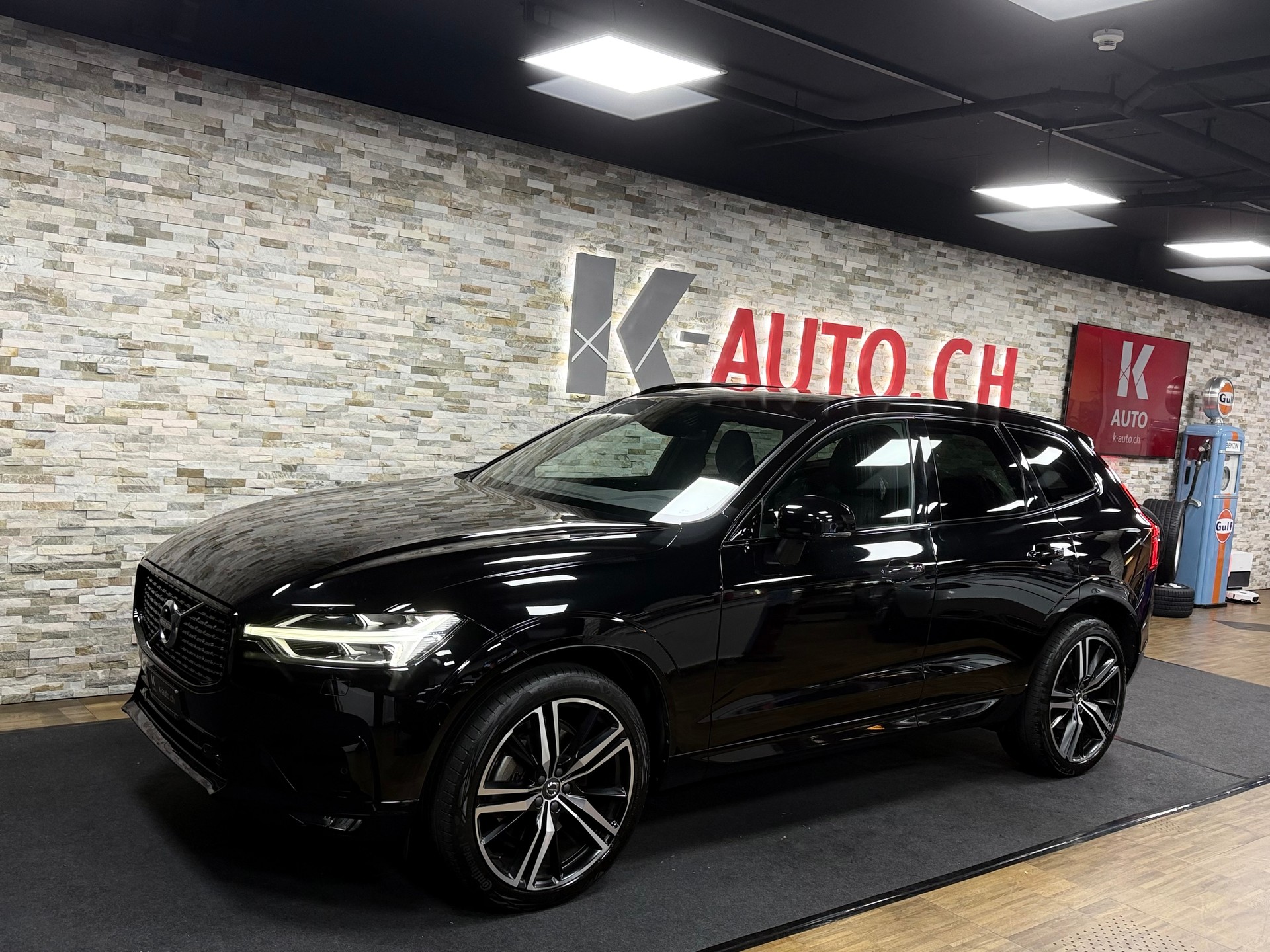 VOLVO XC60 B4 Diesel Mild Hybrid AWD Inscription Geartronic-image-0