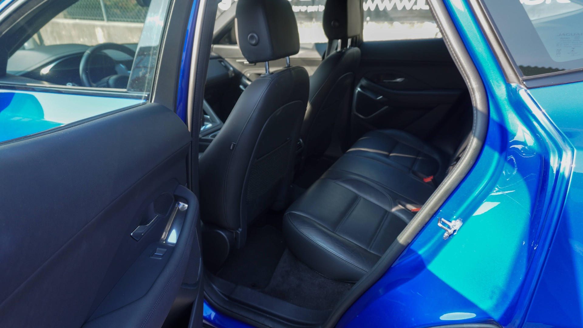 JAGUAR E-Pace 2.0 P200 AWD Automatik-image-10