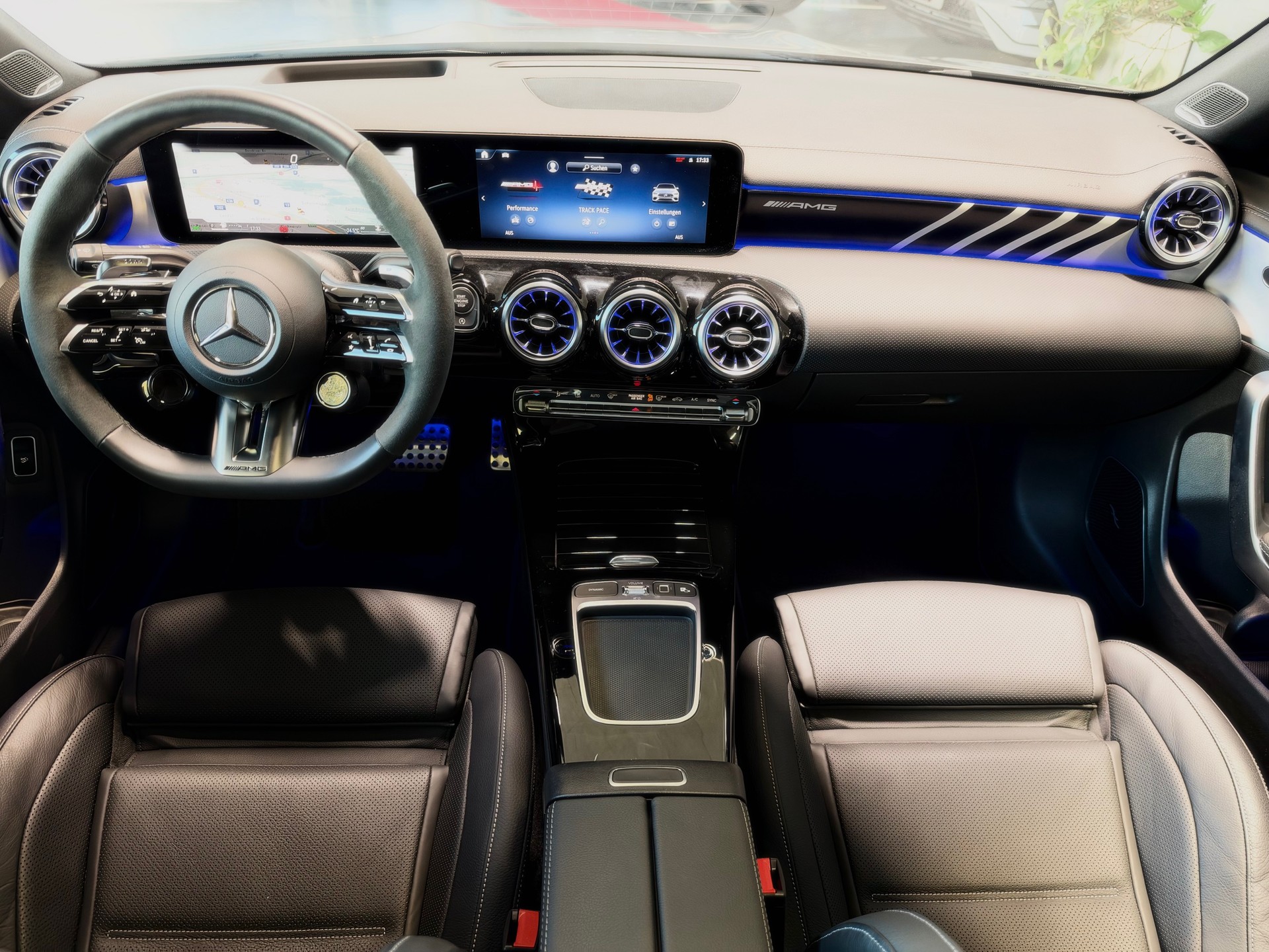 MERCEDES-BENZ CLA 45 S AMG 4Matic+ 8G-DCT-image-15