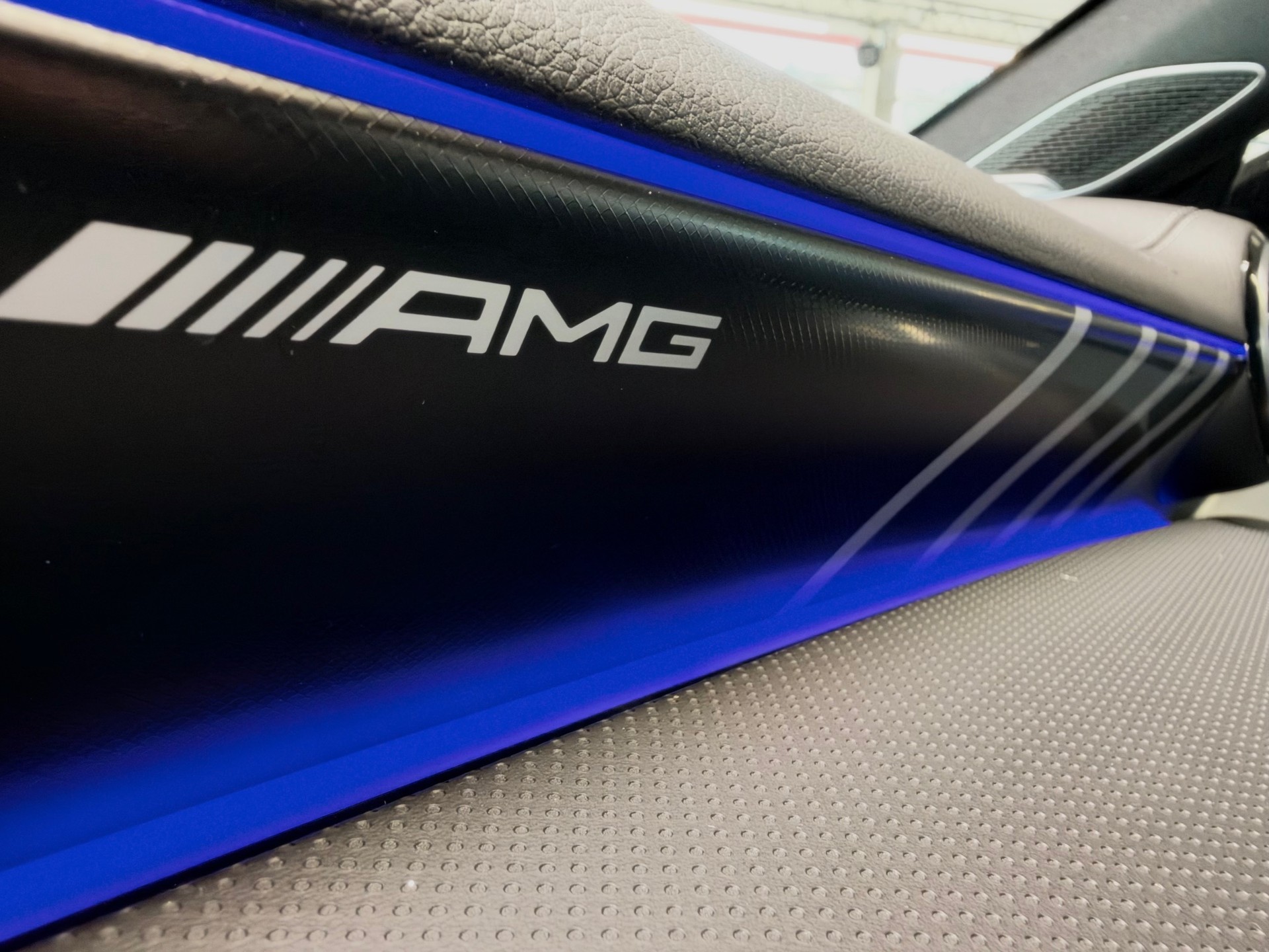 MERCEDES-BENZ CLA 45 S AMG 4Matic+ 8G-DCT-image-17