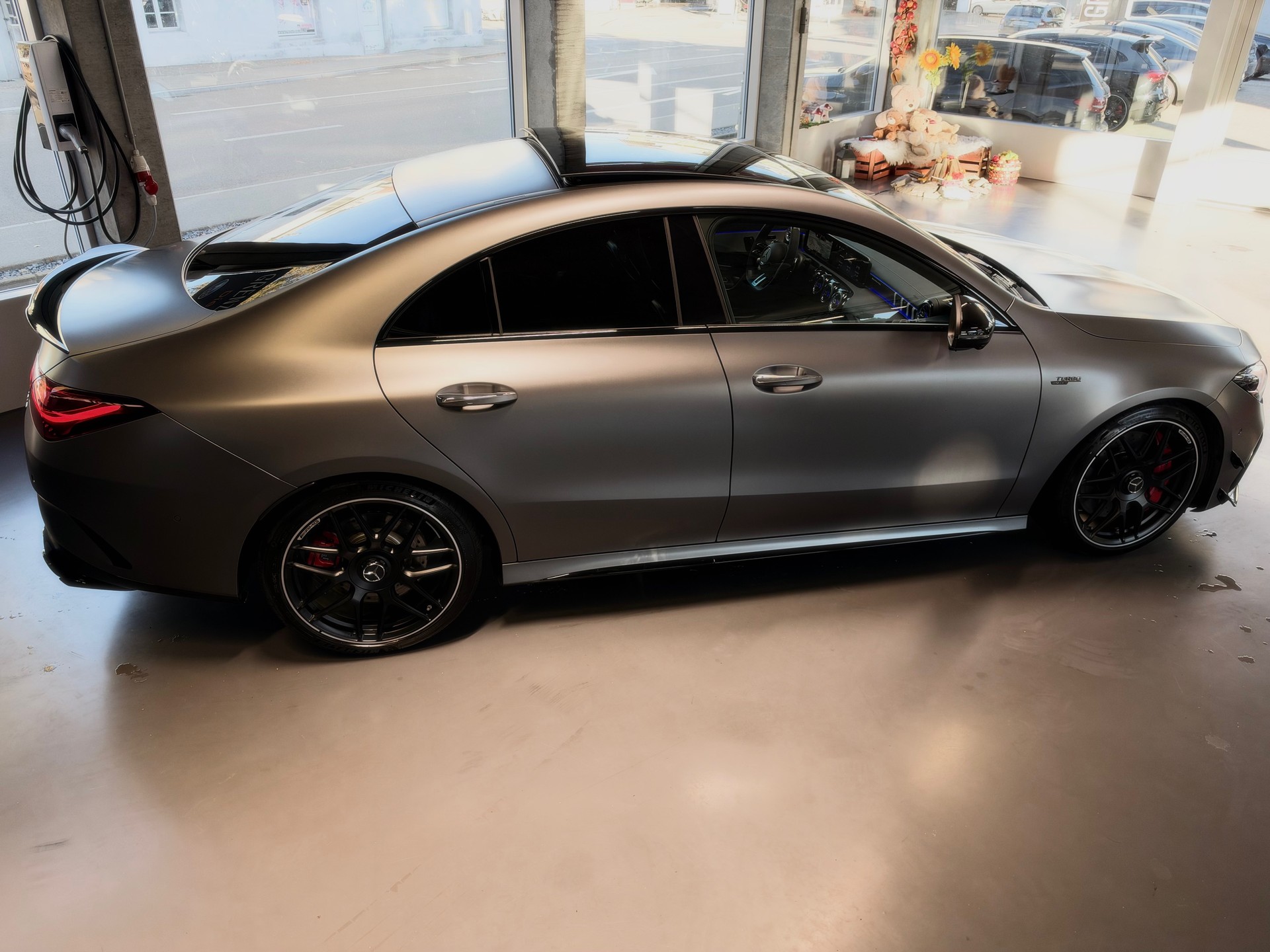 MERCEDES-BENZ CLA 45 S AMG 4Matic+ 8G-DCT-image-4