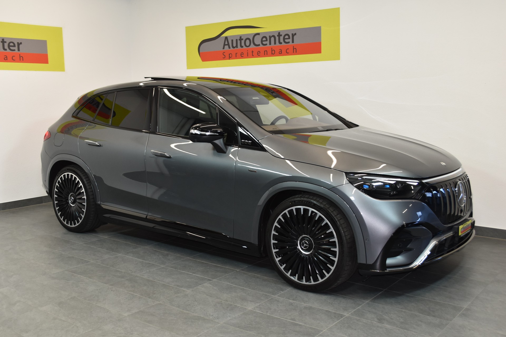 MERCEDES-BENZ EQE SUV AMG 53 4 Matic Executive Edition-image-1
