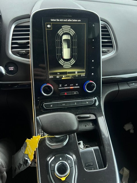 RENAULT Espace 2.0 dCi Initiale EDC-image-2