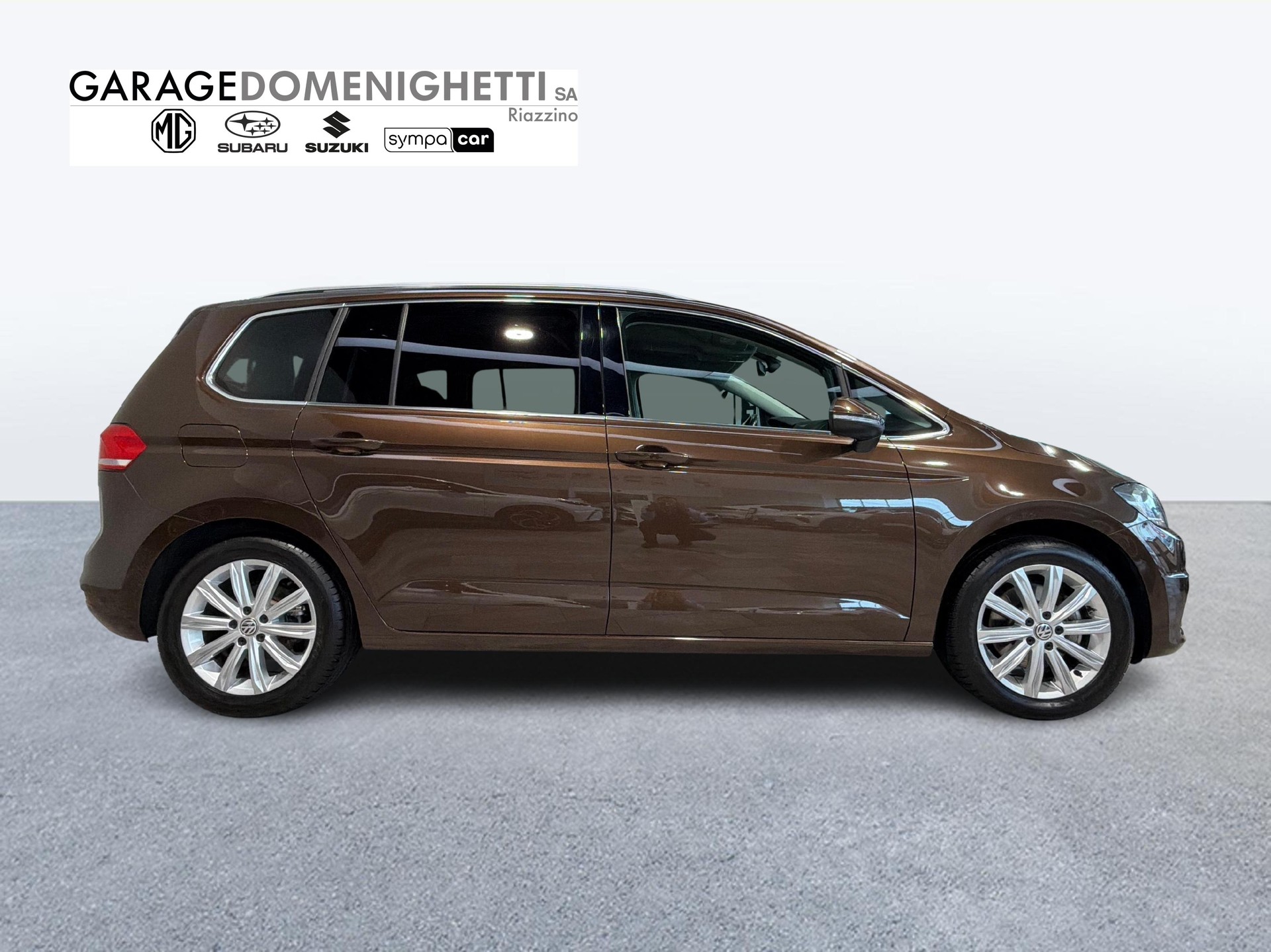 VW Touran 1.4 TSI Highline DSG-image-5