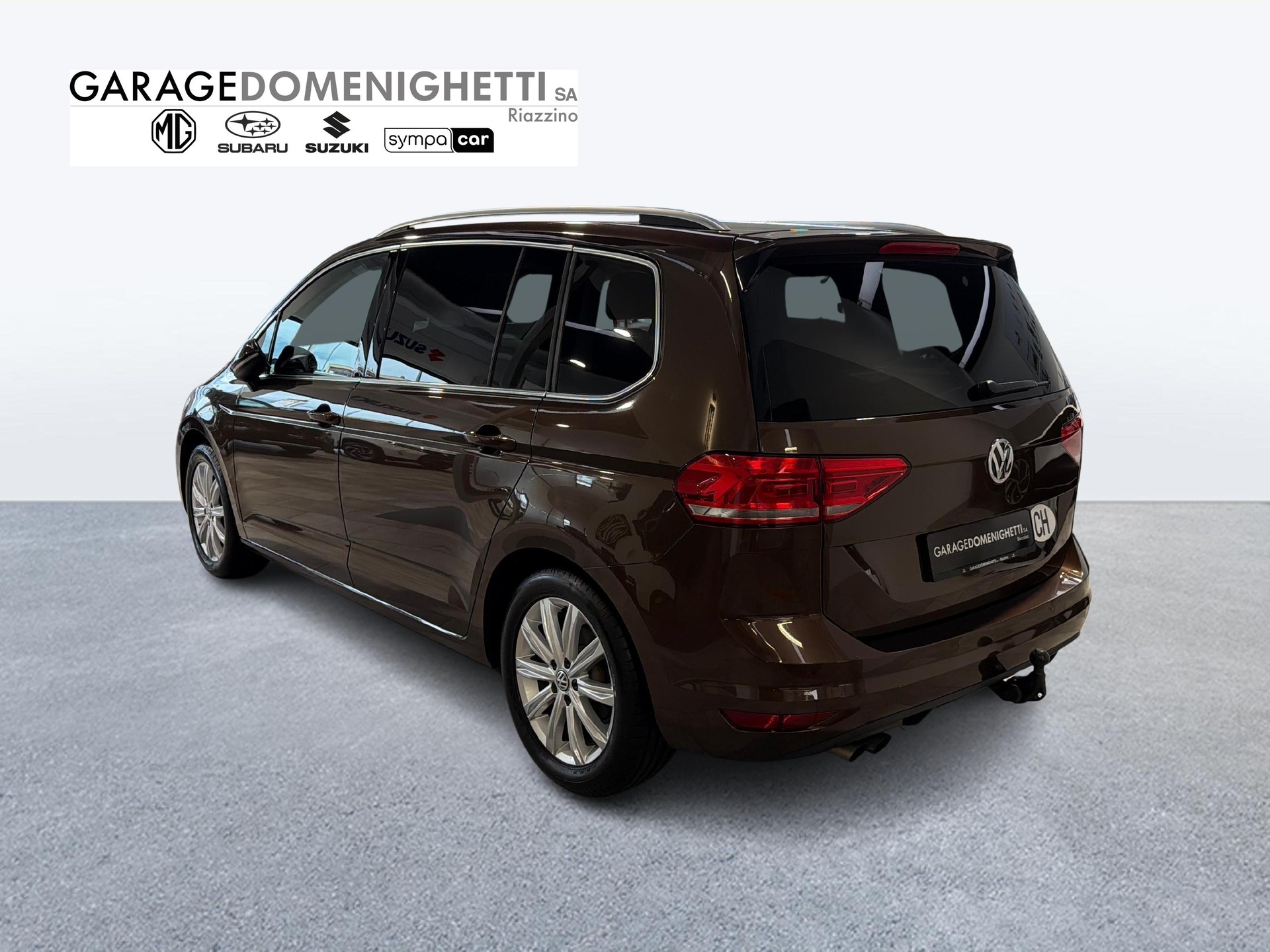VW Touran 1.4 TSI Highline DSG-image-2