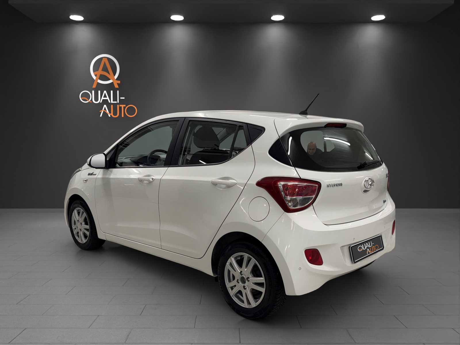 HYUNDAI i10 1.0 Style-image-3