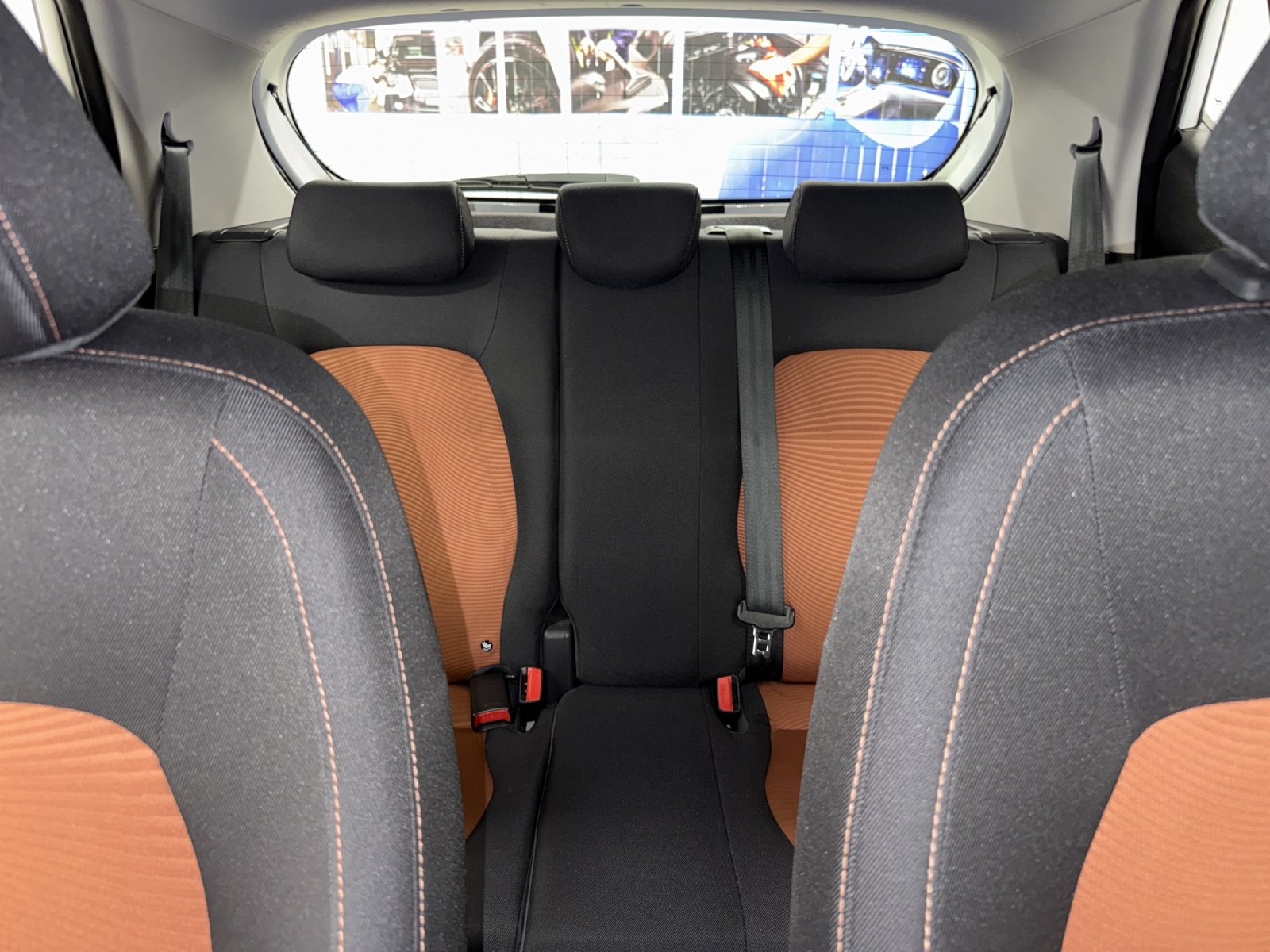 HYUNDAI i10 1.0 Style-image-9