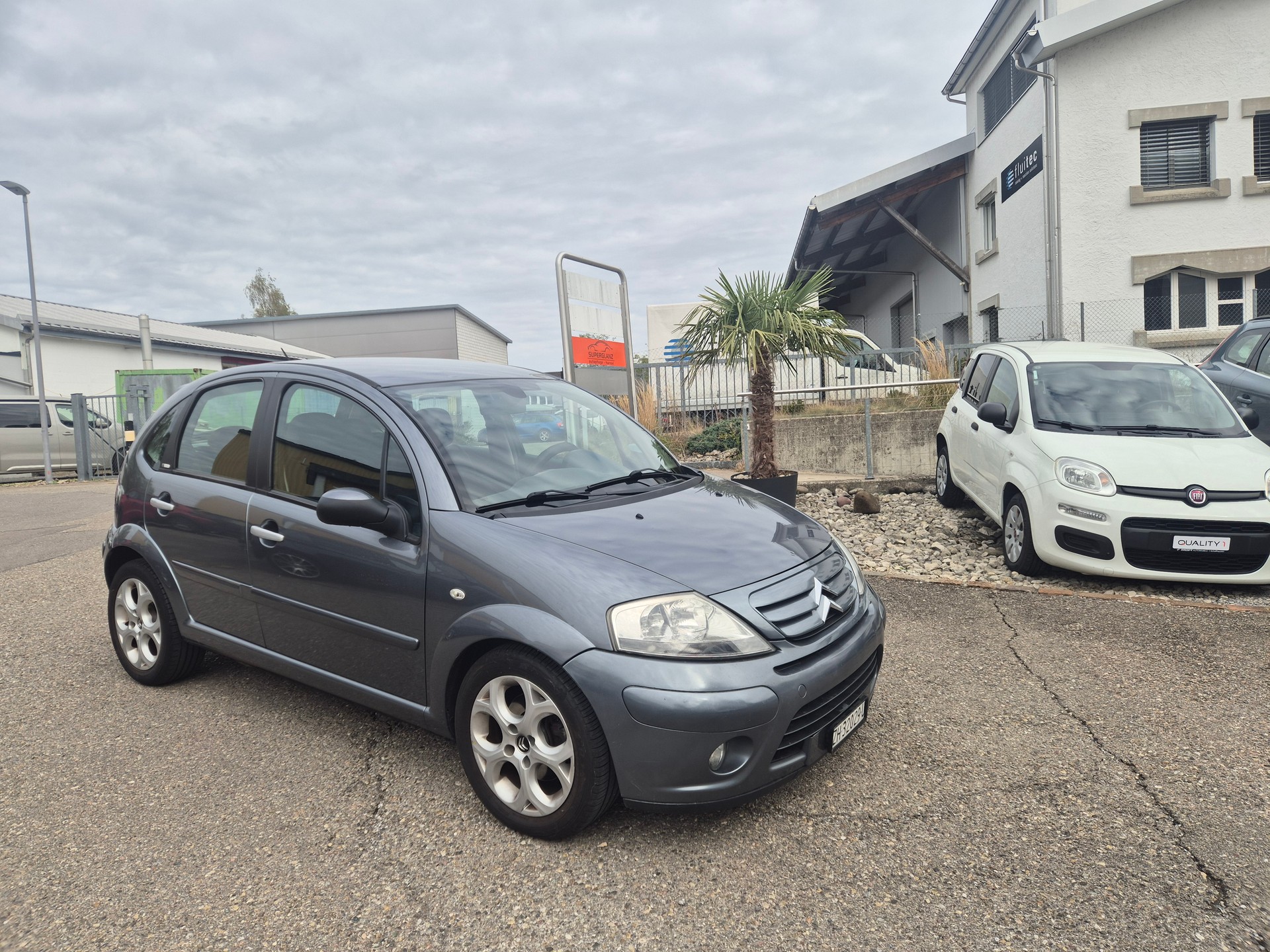 CITROEN C3 1.6 16V HDi Exclusive-image-10