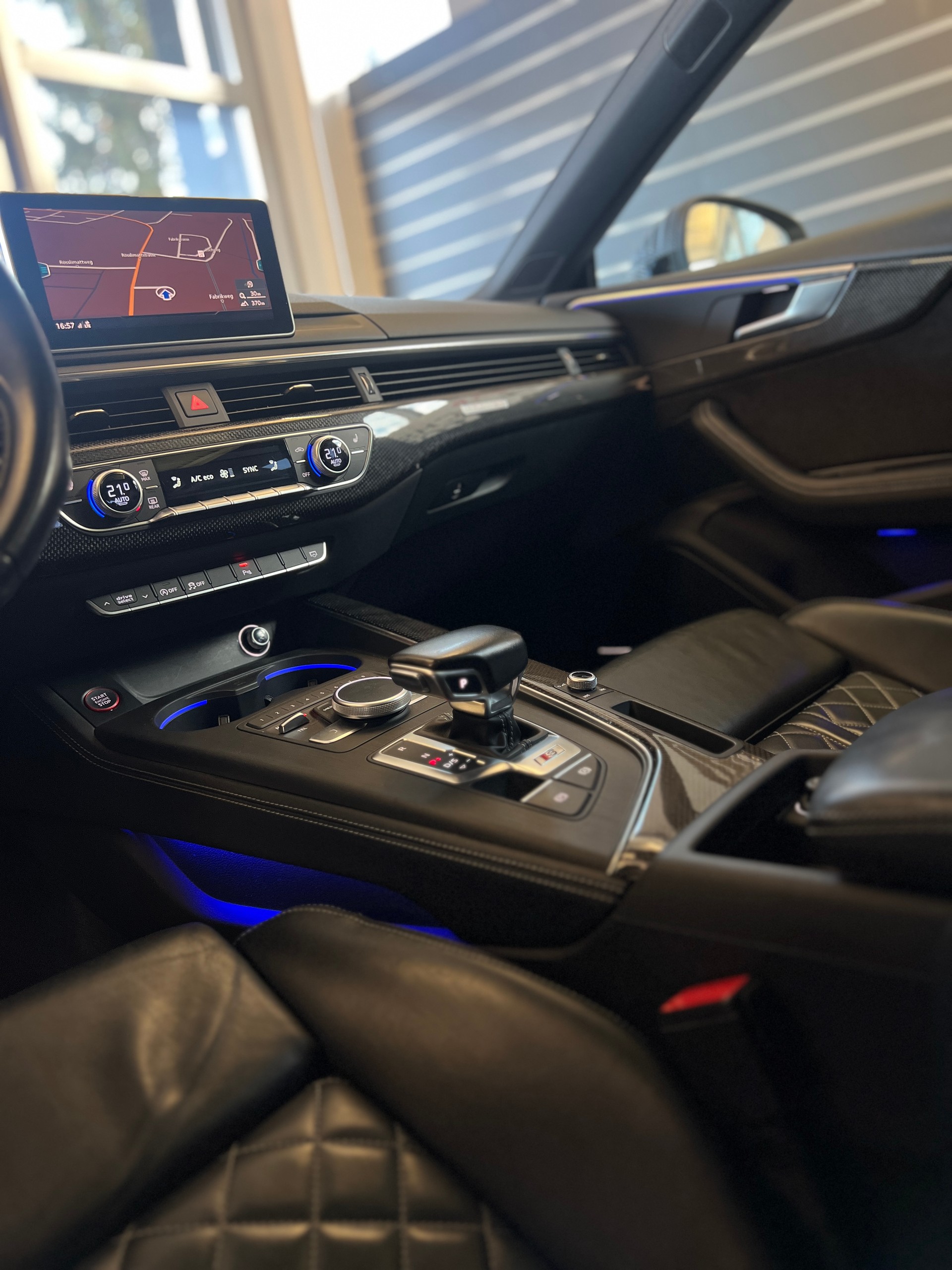 AUDI S5 Sportback 3.0 V6 TFSI quattro T-Tronic-image-11