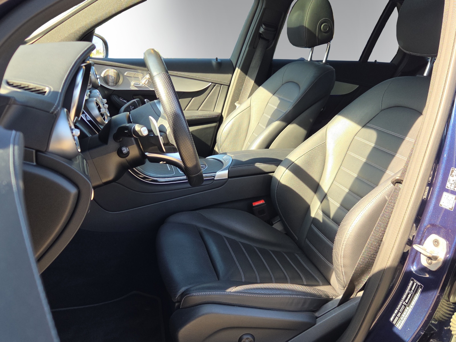 MERCEDES-BENZ GLC 43 AMG 4Matic 9G-Tronic-image-11