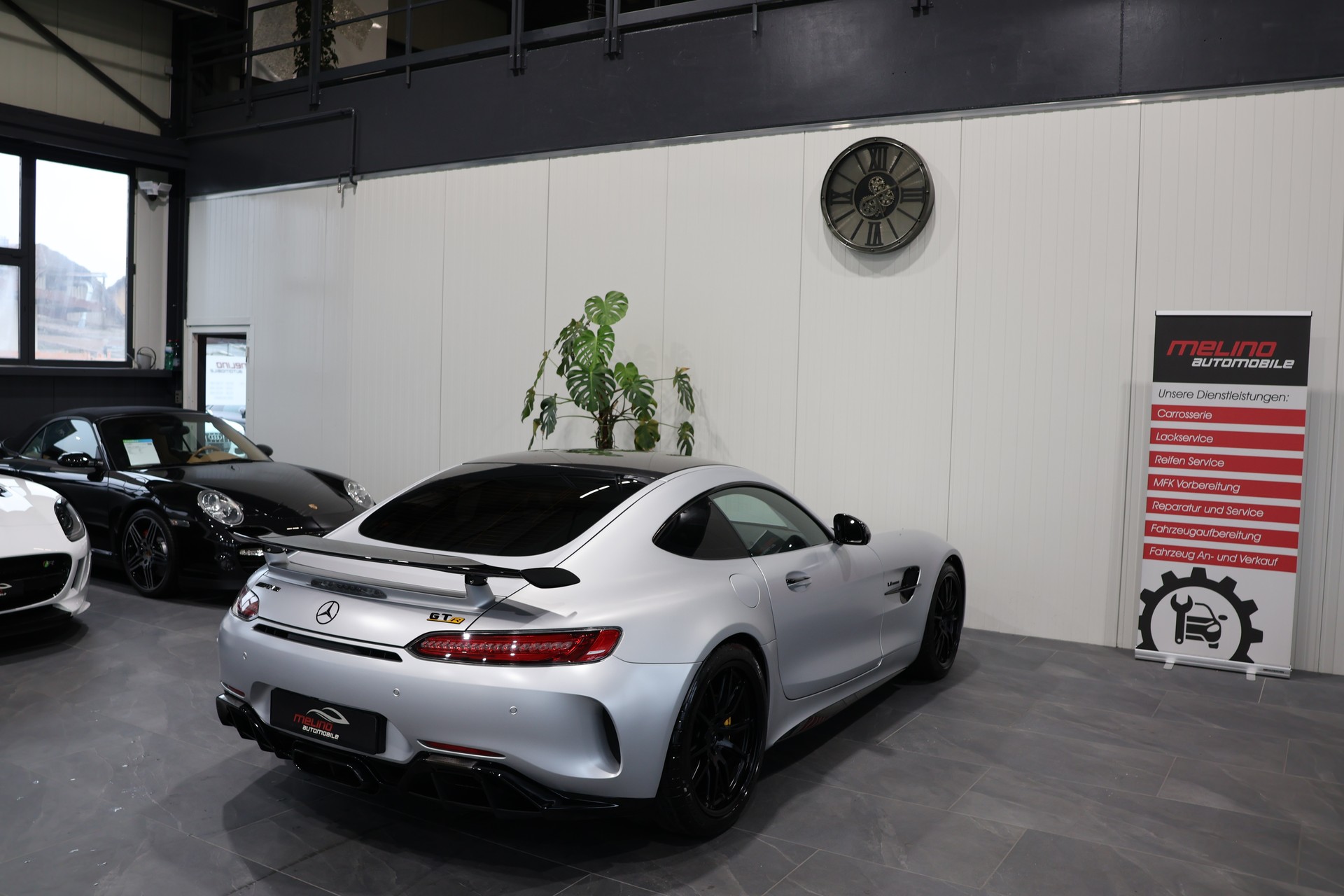 MERCEDES-BENZ AMG GT R Speedshift DCT-image-9
