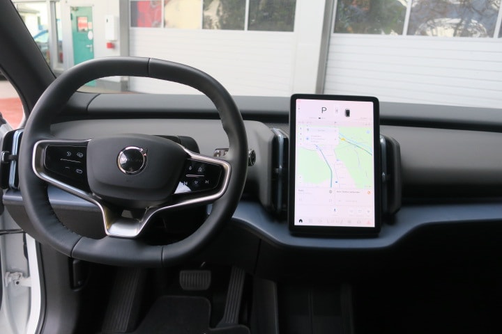 VOLVO EX30 E60 69kWh Twin Ultra-image-8