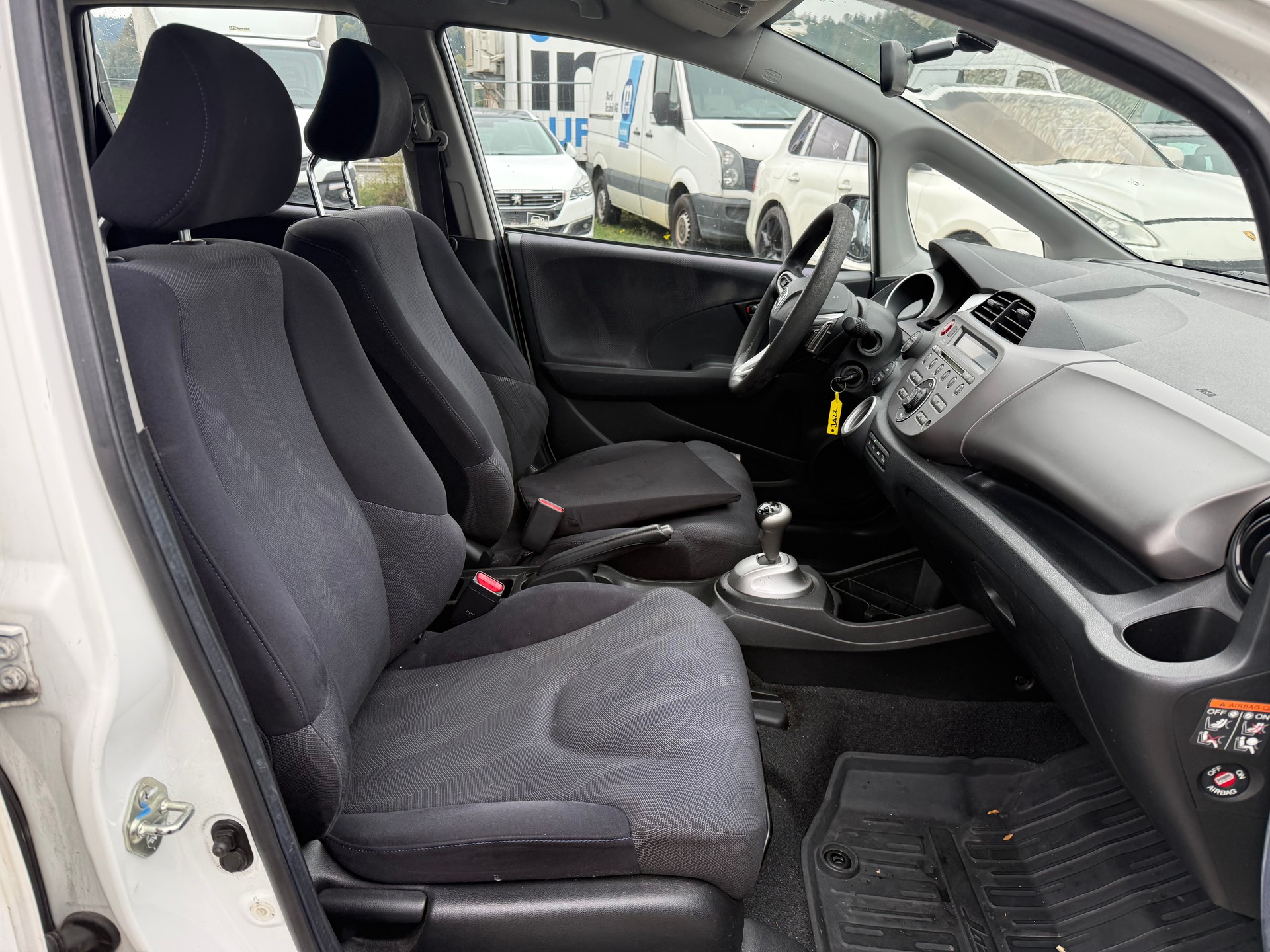 HONDA Jazz 1.4i Elegance i-Shift-image-12