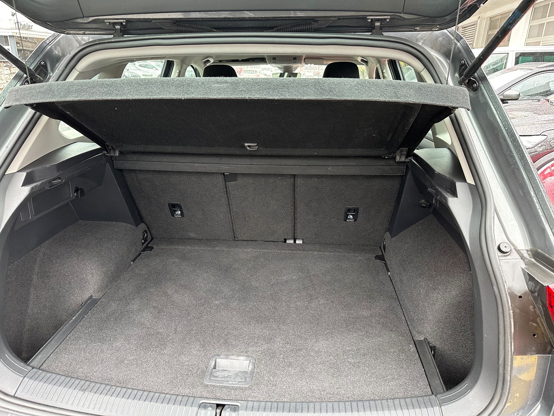 VW Tiguan 2.0 TDI SCR Trendline 4Motion DSG-image-24