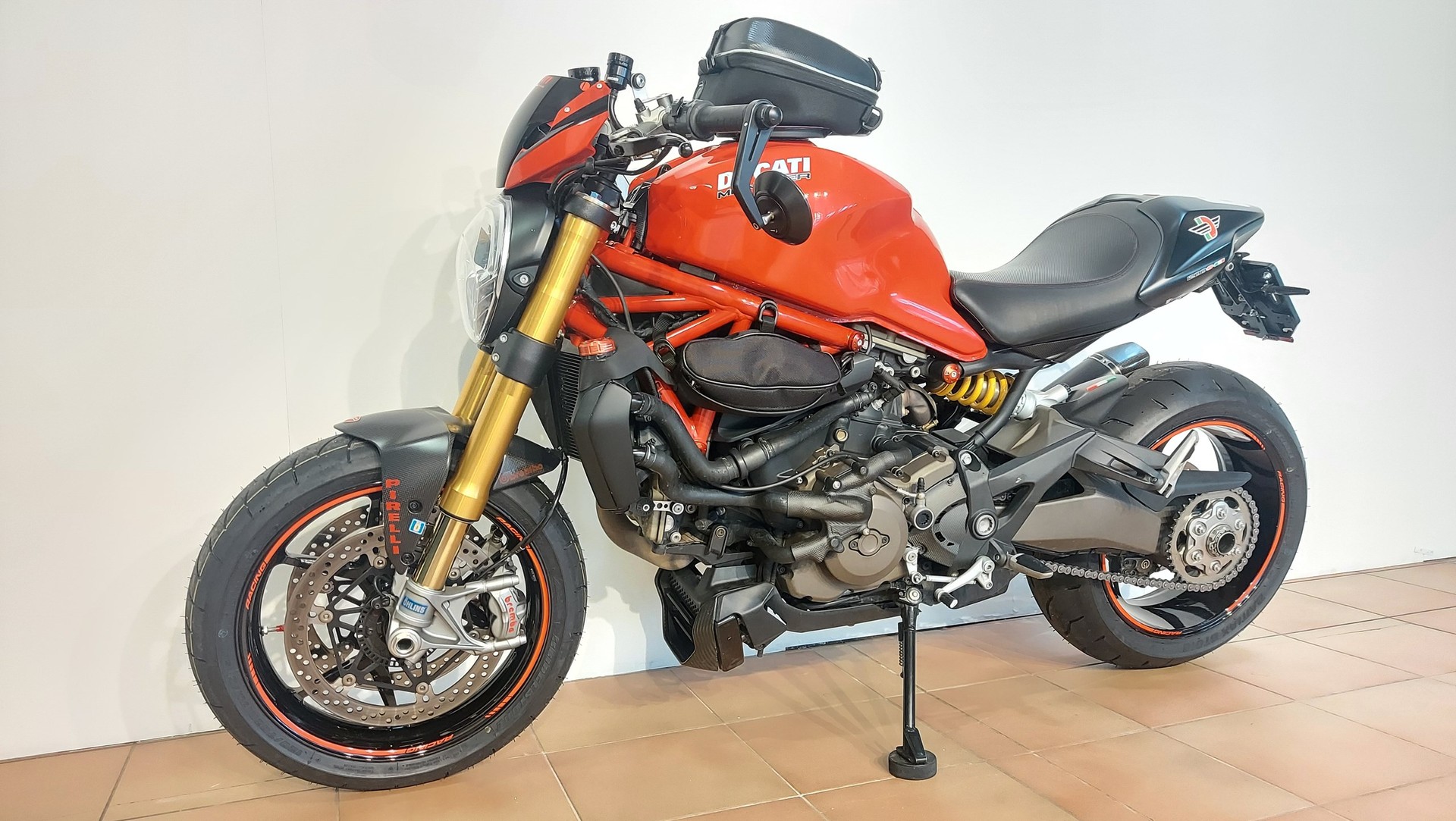 DUCATI Monster 1200 S ABS-showroom-element-3