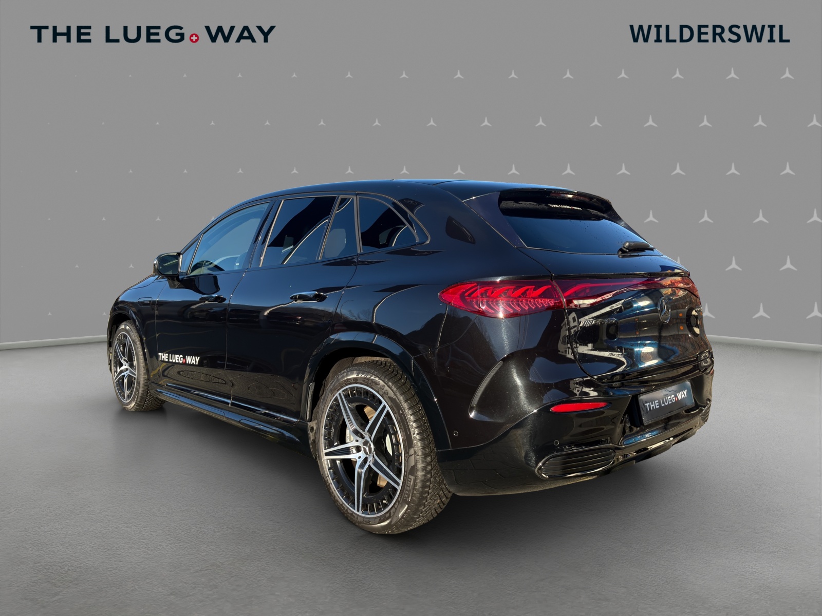 MERCEDES-BENZ EQE SUV 43 AMG 4matic-image-3