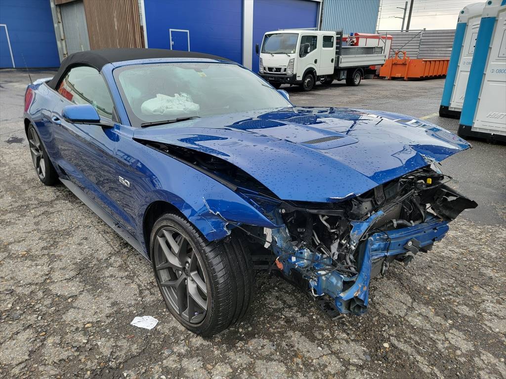 FORD Mustang Convertible 5.0V8GT Black Shad Ed. Automat-image-6