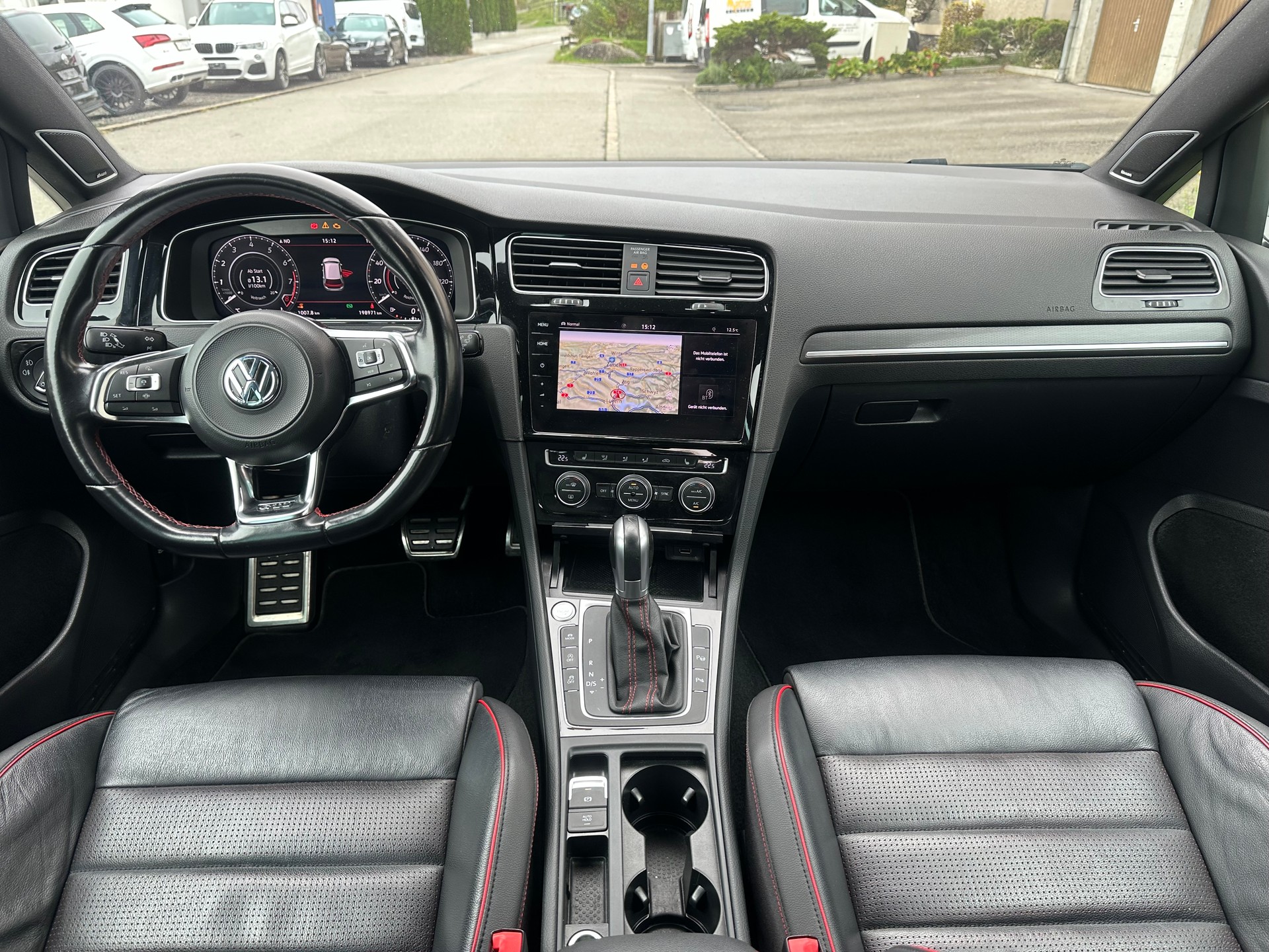 VW Golf 2.0 TSI GTI Performance DSG-image-9