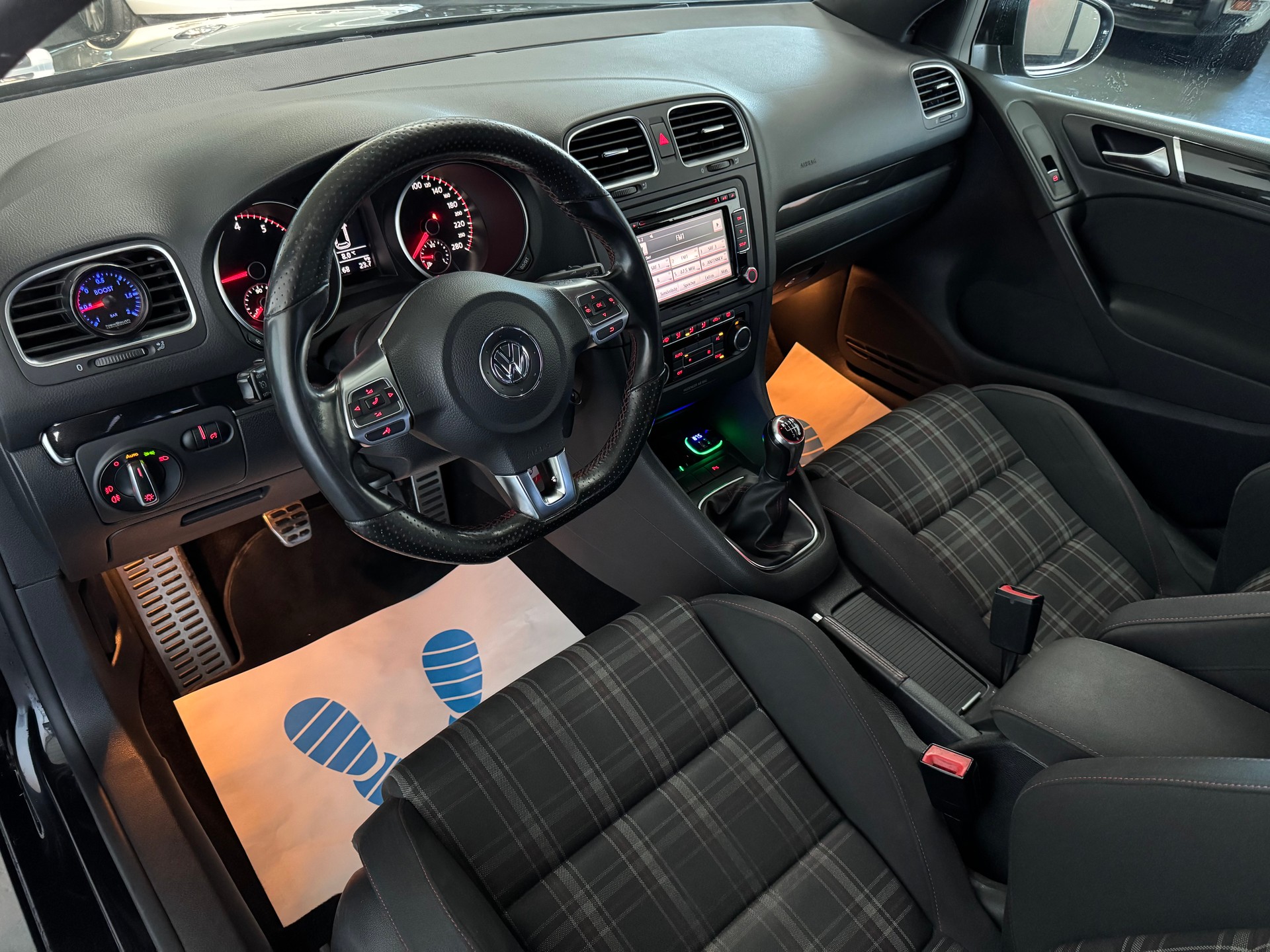 VW Golf 2.0 TSI GTI-image-14