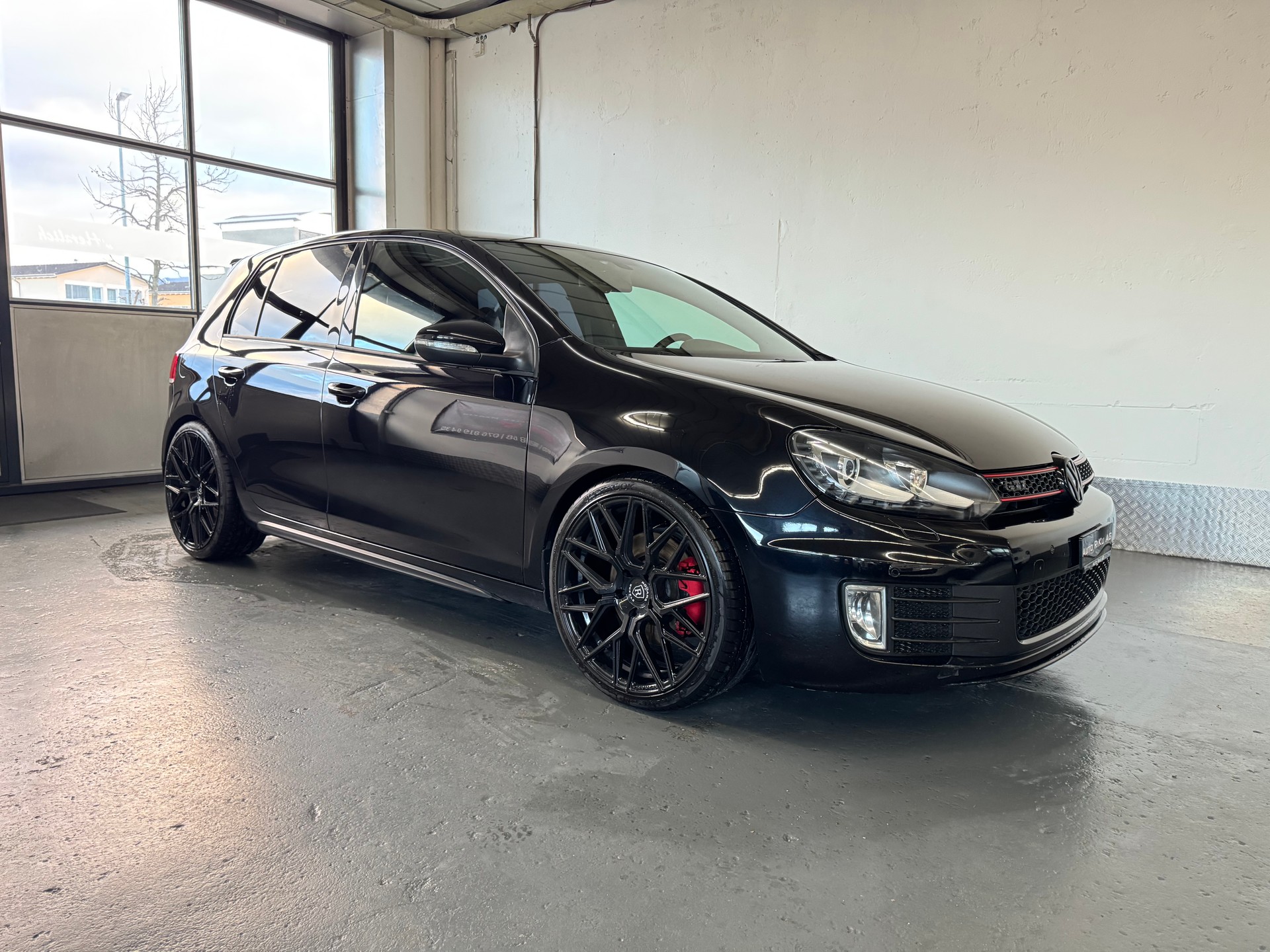 VW Golf 2.0 TSI GTI-image-1