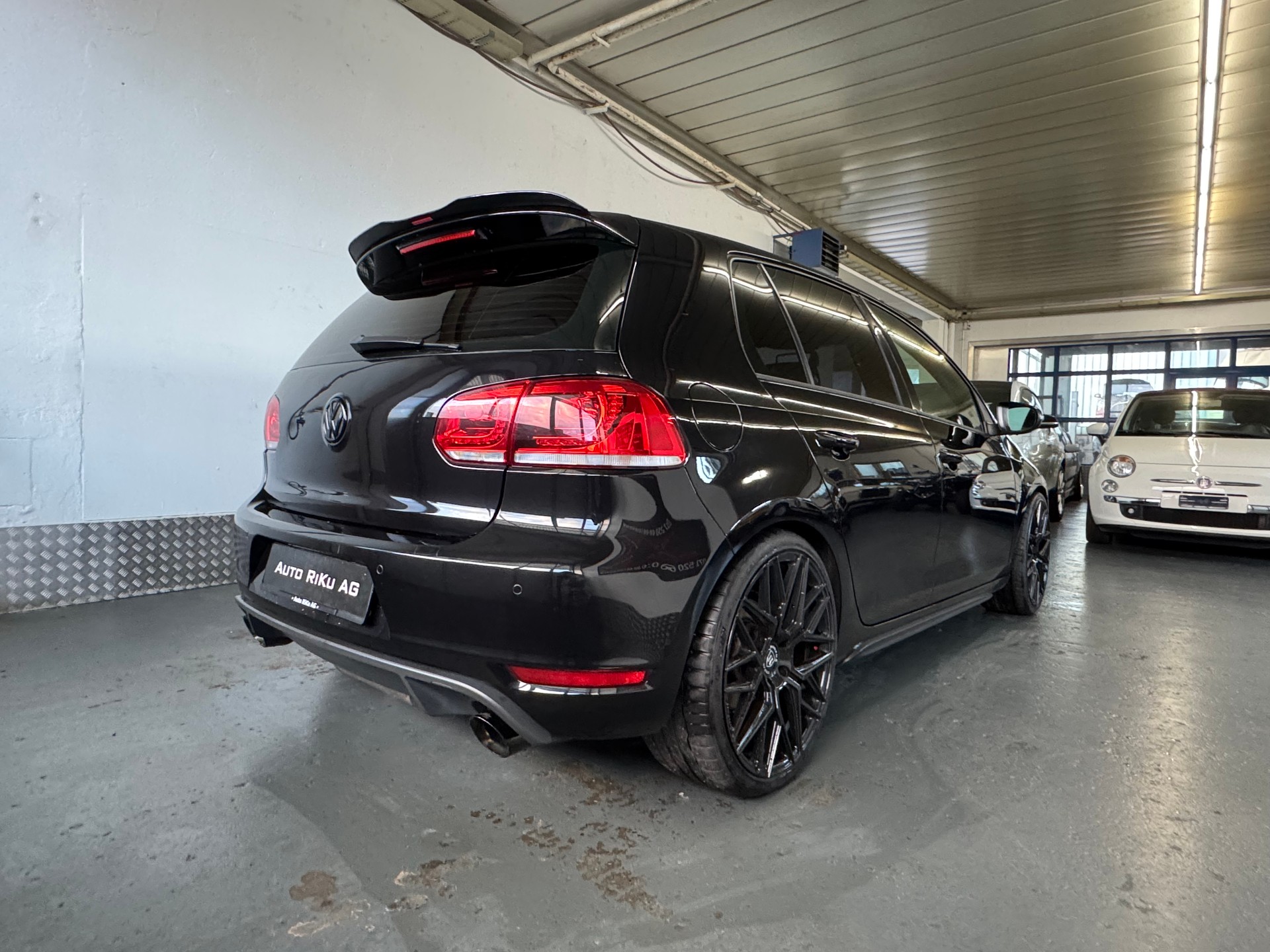 VW Golf 2.0 TSI GTI-image-9