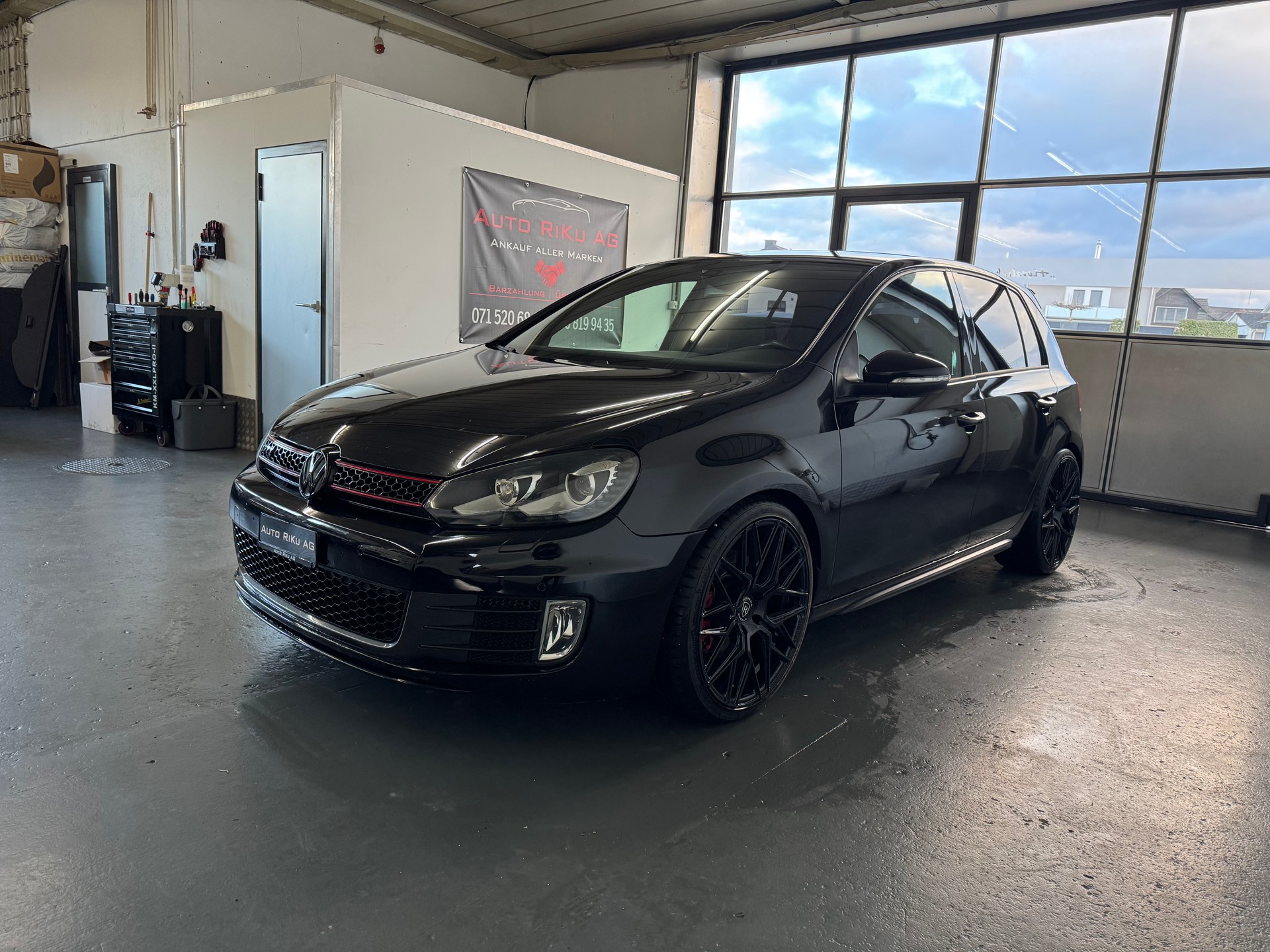 VW Golf 2.0 TSI GTI-image-5