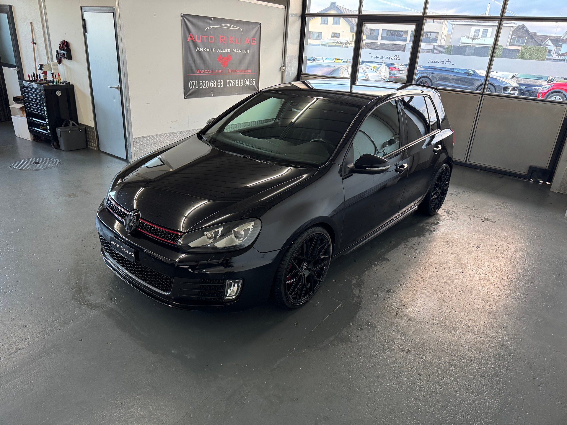 VW Golf 2.0 TSI GTI-image-4