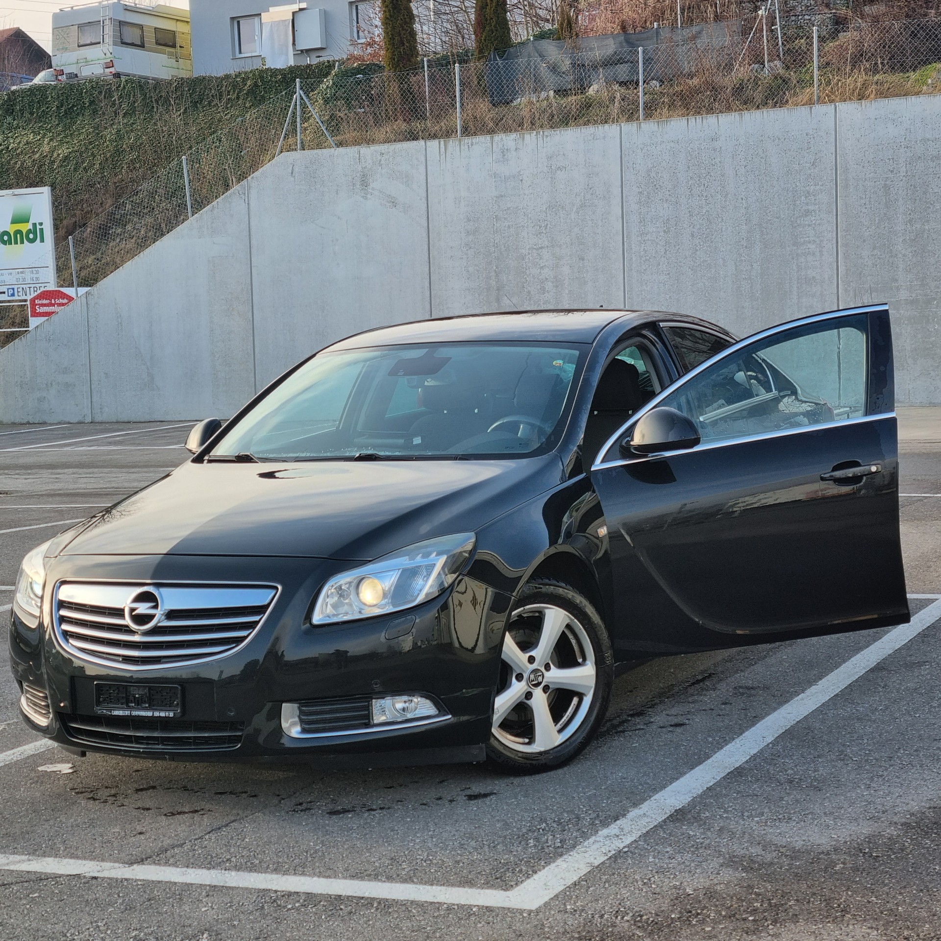 OPEL Insignia 2.0 Turbo Edition Automatic-image-0