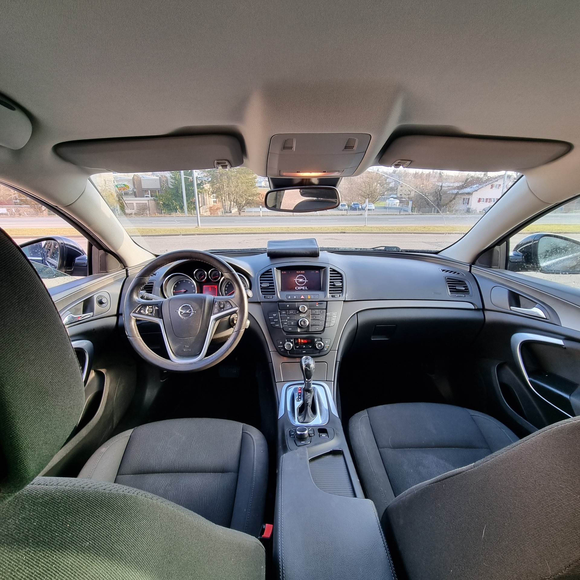 OPEL Insignia 2.0 Turbo Edition Automatic-image-9
